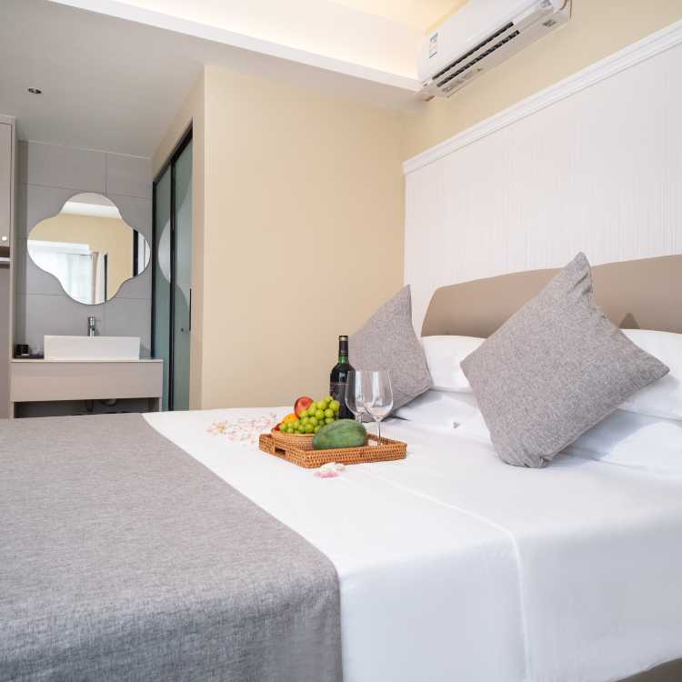 宁邦广场 4室2厅2卫 80.0万 宁邦广场 4室2厅2卫 80.0万客厅