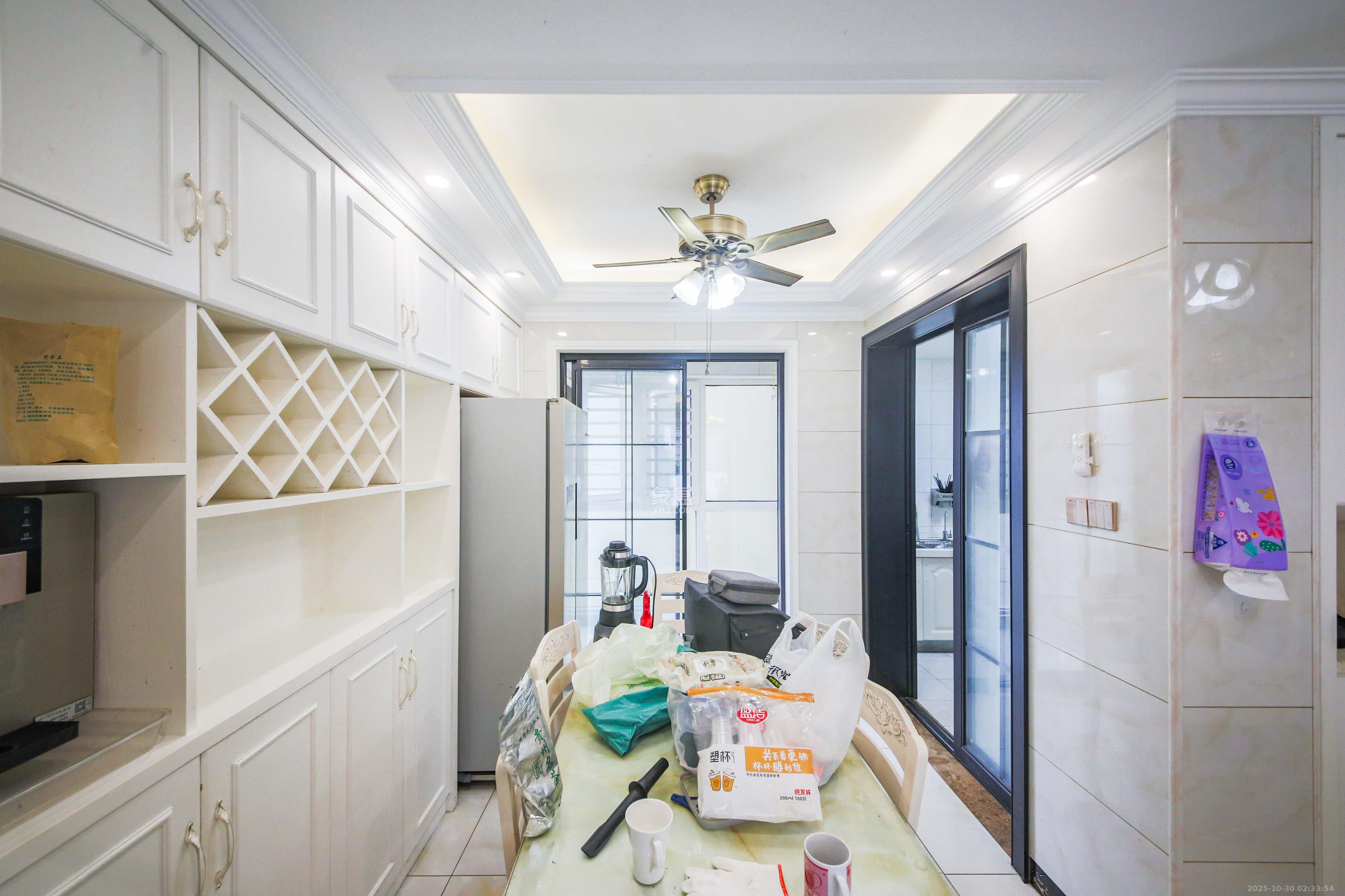 丽水熙园  3室2厅2卫    135.0万客厅