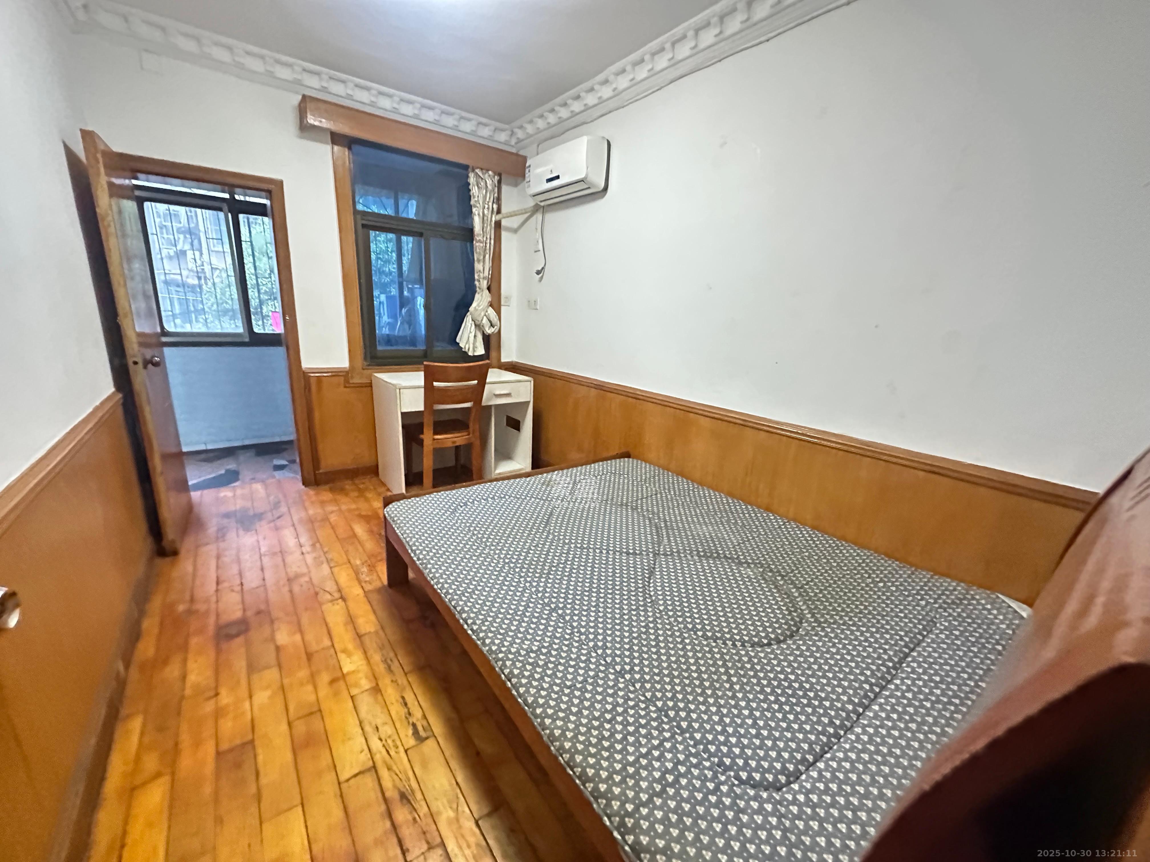 文昌阁散盘  3室2厅1卫    1800.0元/月室内图