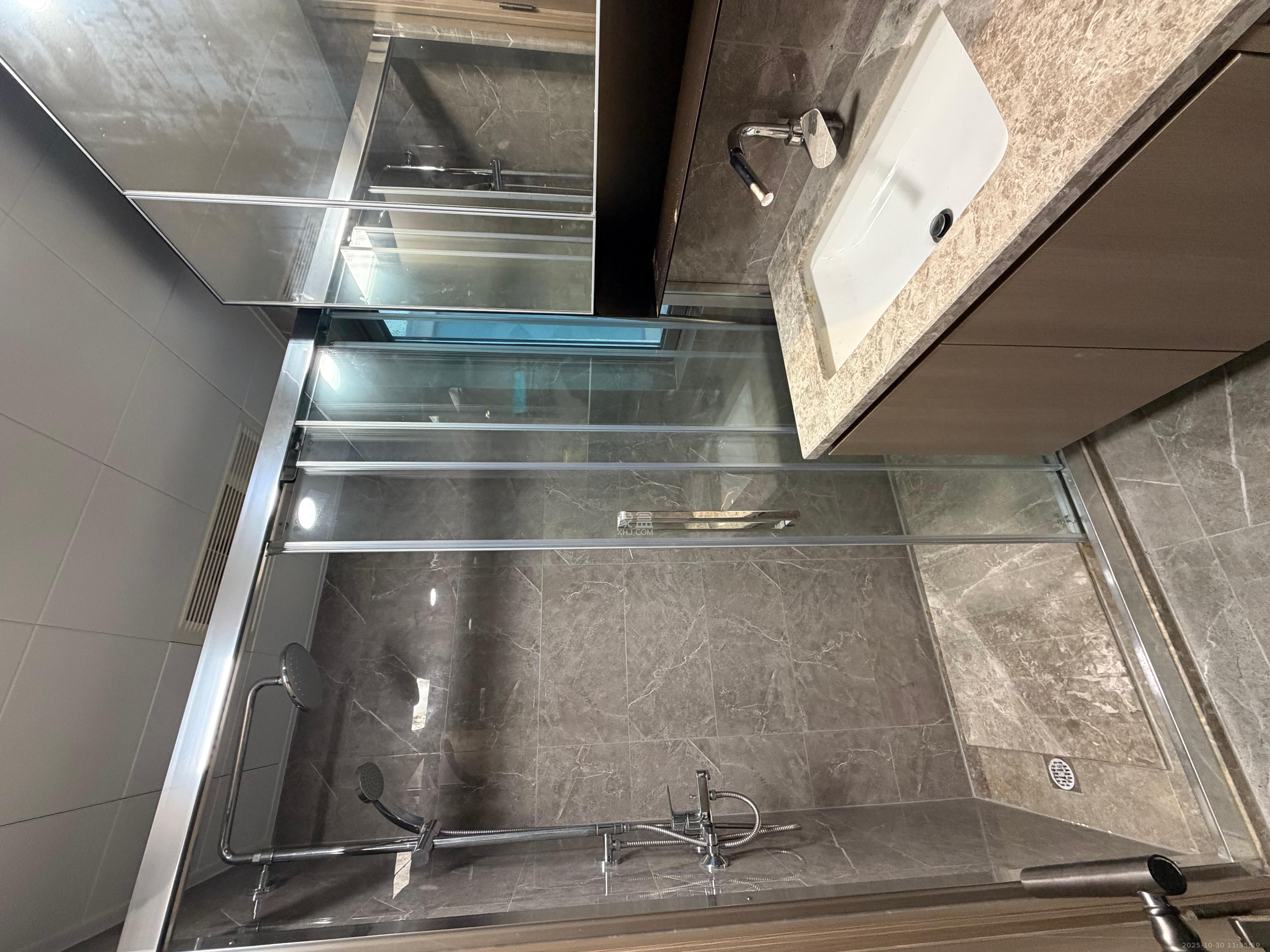 长沙溪山悦  4室2厅2卫    3400.0元/月 长沙溪山悦  4室2厅2卫    3400.0元/月室内图