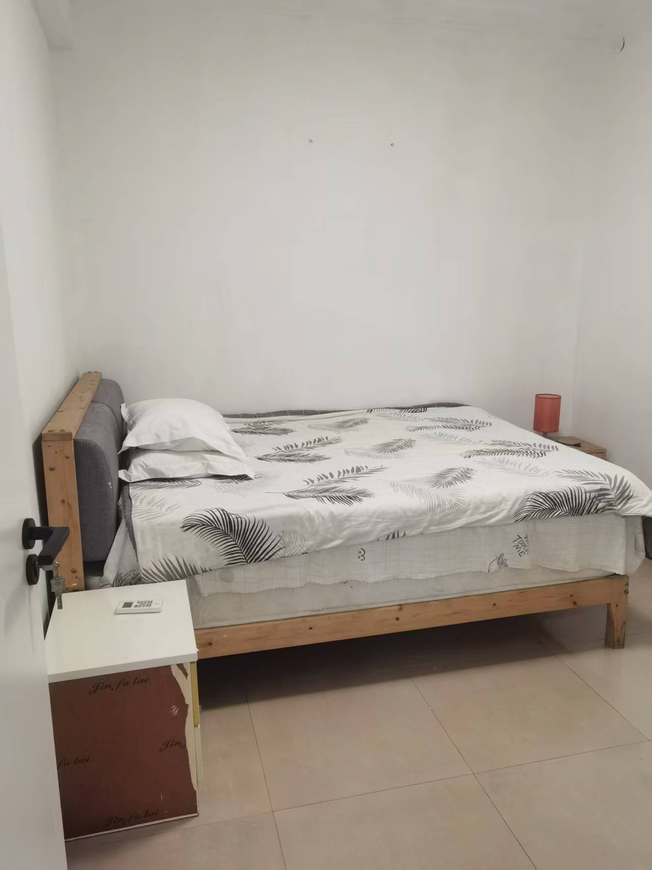 富豪大厦(富豪花园)  2室2厅1卫    2400.0元/月室内图