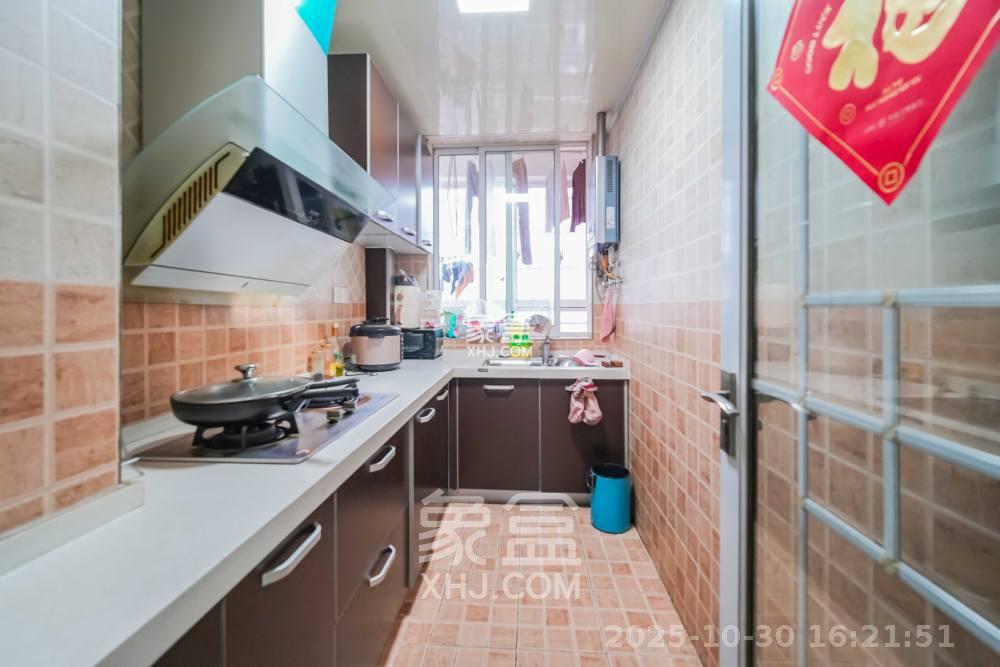 城市山水豪园（山水城市风景）  3室2厅2卫    3000.0元/月室内图