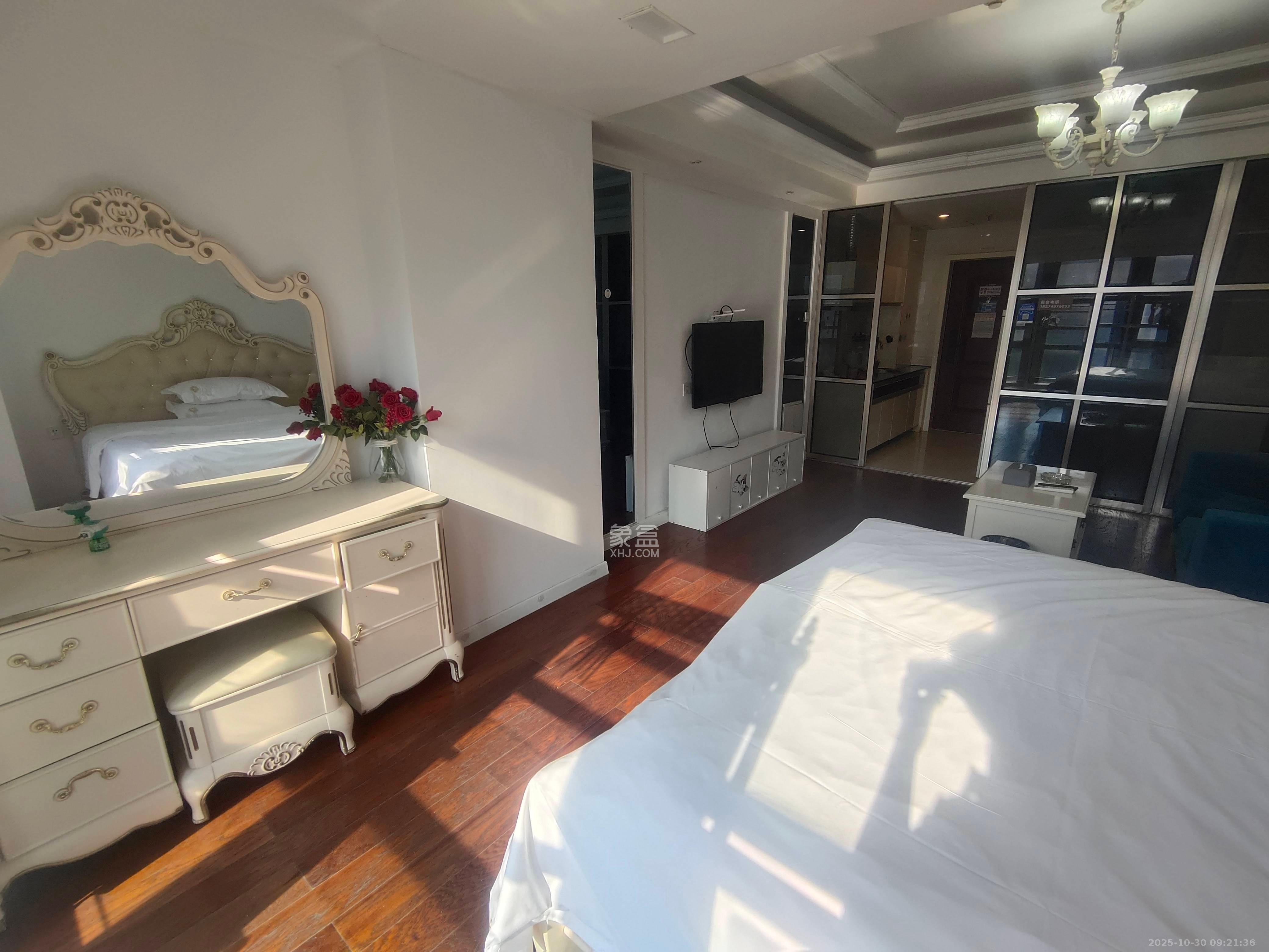 壹号公馆  1室1厅1卫    1900.0元/月 壹号公馆  1室1厅1卫    1900.0元/月室内图