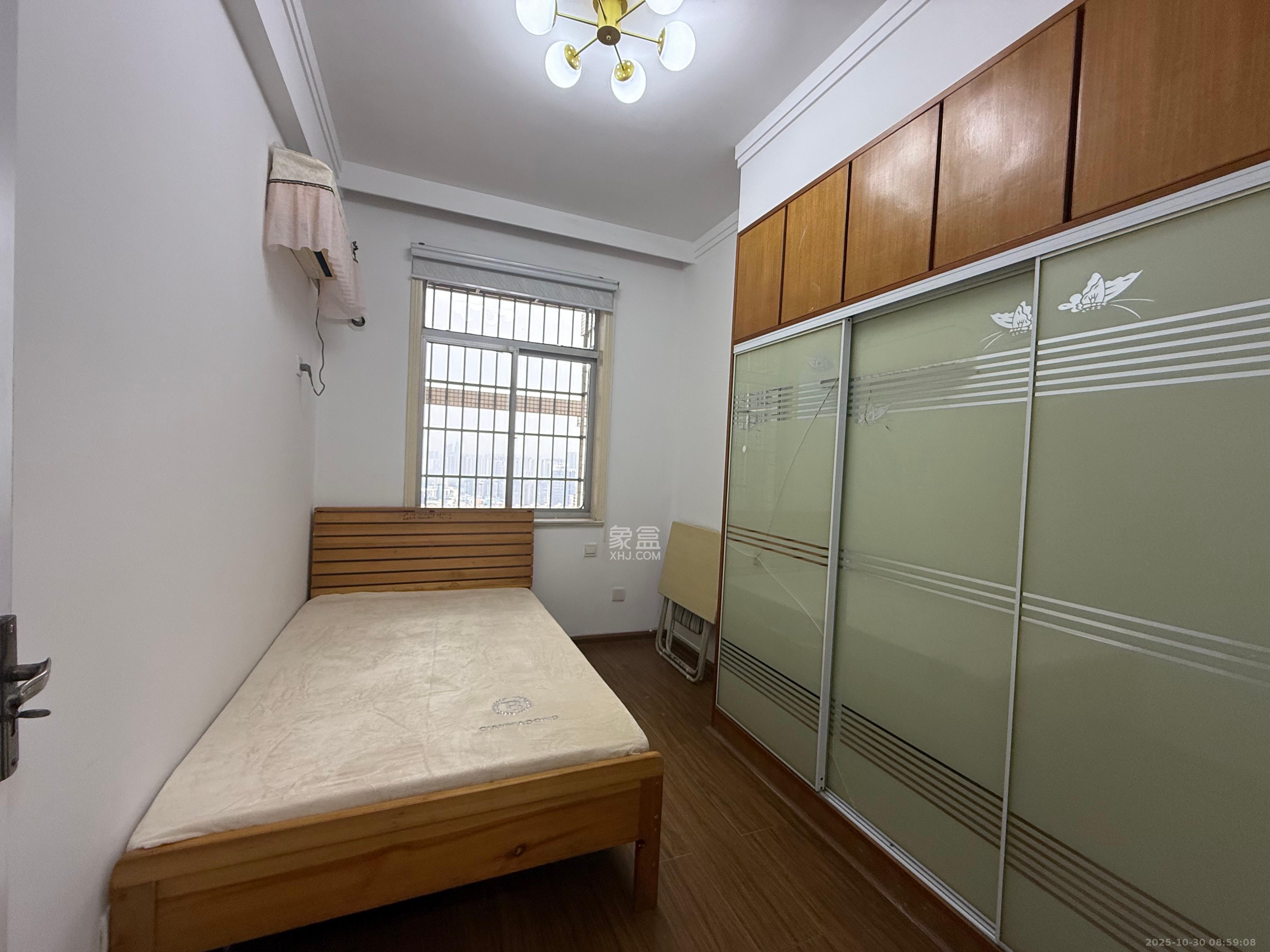 东方新世界  2室1厅1卫    2100.0元/月室内图