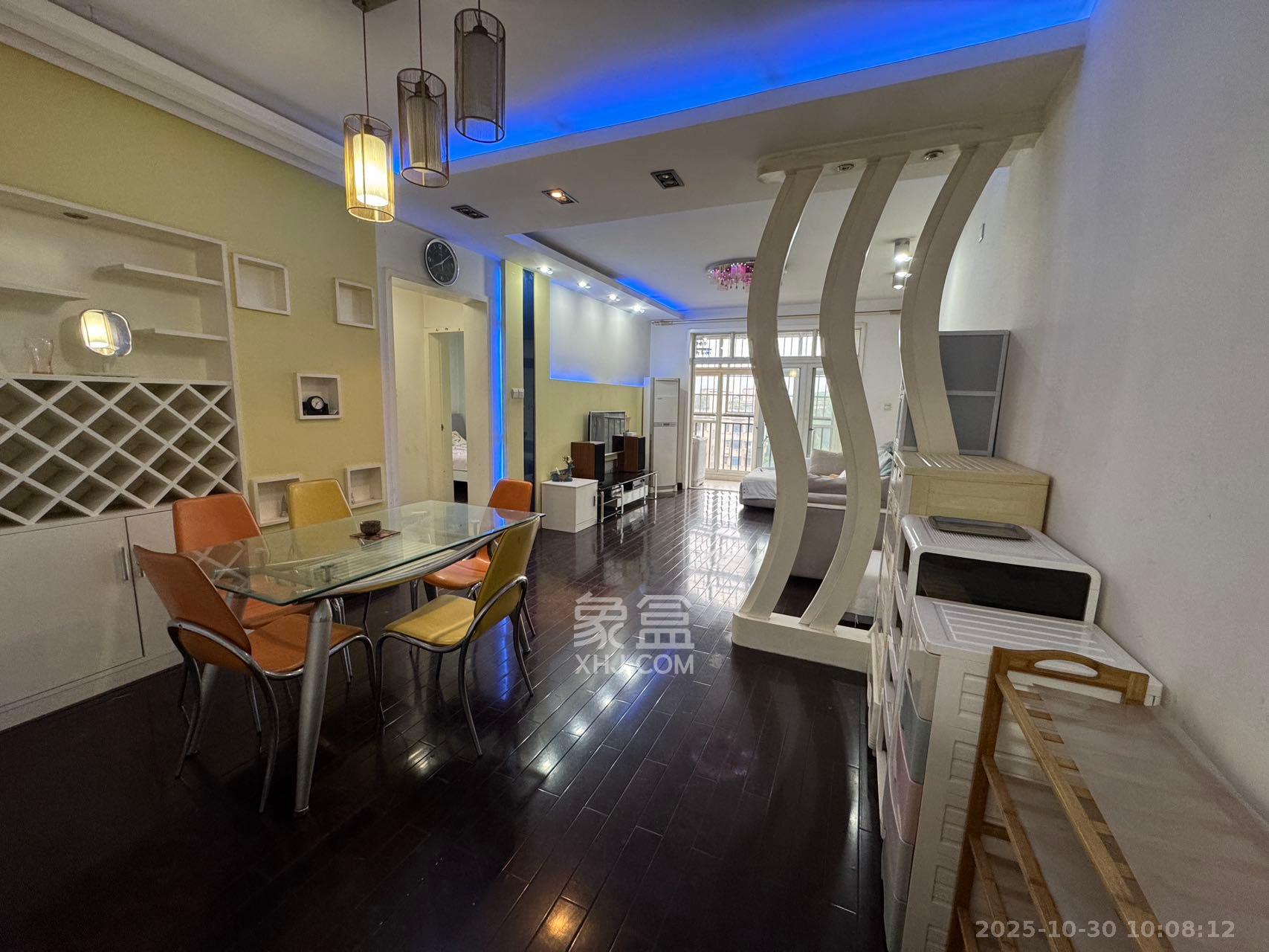 金碧文华 2室2厅1卫 2000.0元/月 金碧文华 2室2厅1卫 2000.0元/月室内图