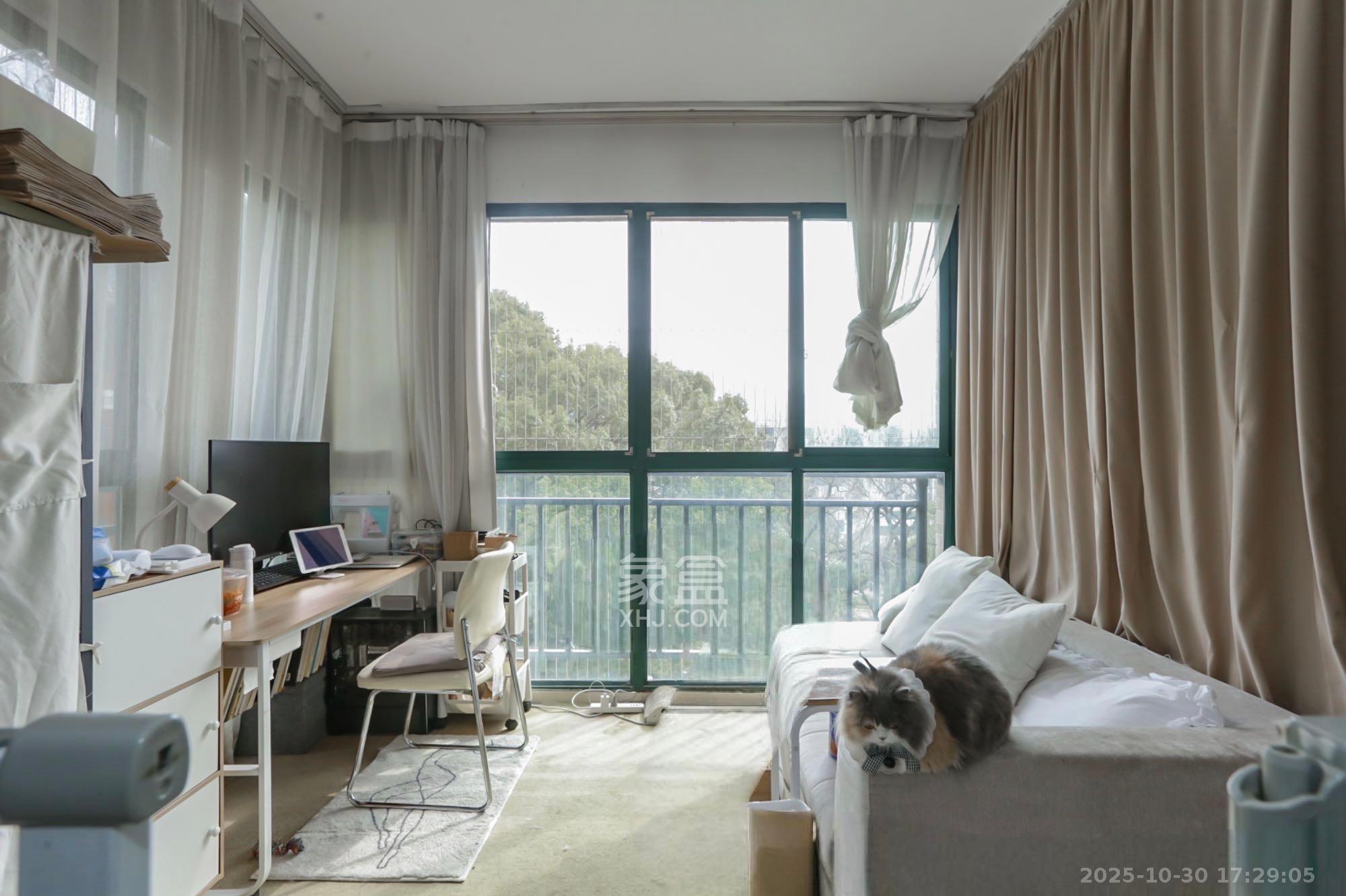 共和世家  3室2厅2卫    3500.0元/月 共和世家  3室2厅2卫    3500.0元/月室内图