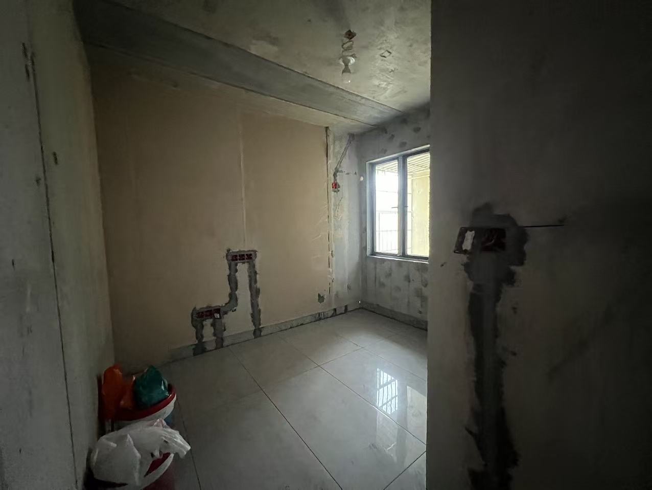 望远嘉苑  3室2厅2卫    3000.0元/月户型图