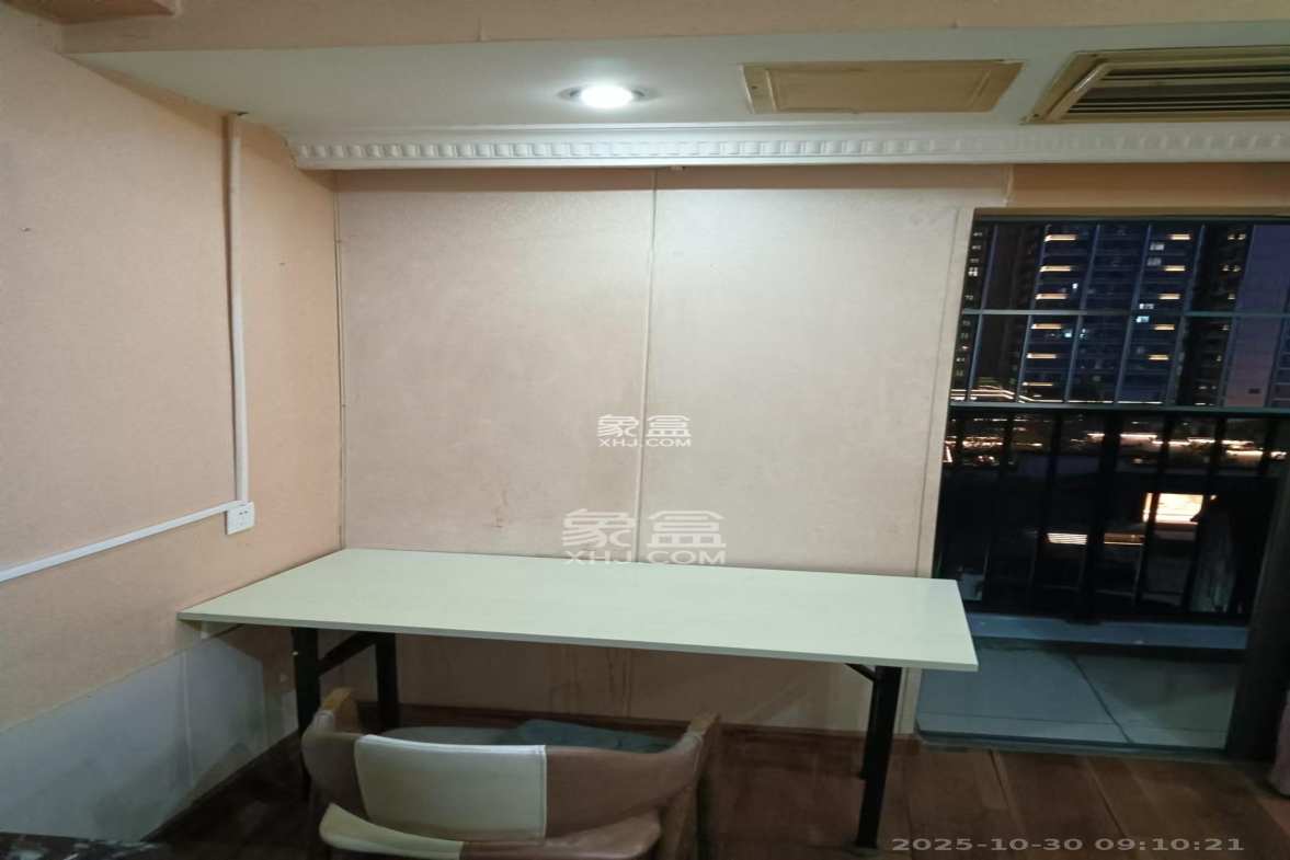 名富公寓 1室1厅1卫 1300.0元/月 名富公寓 1室1厅1卫 1300.0元/月室内图