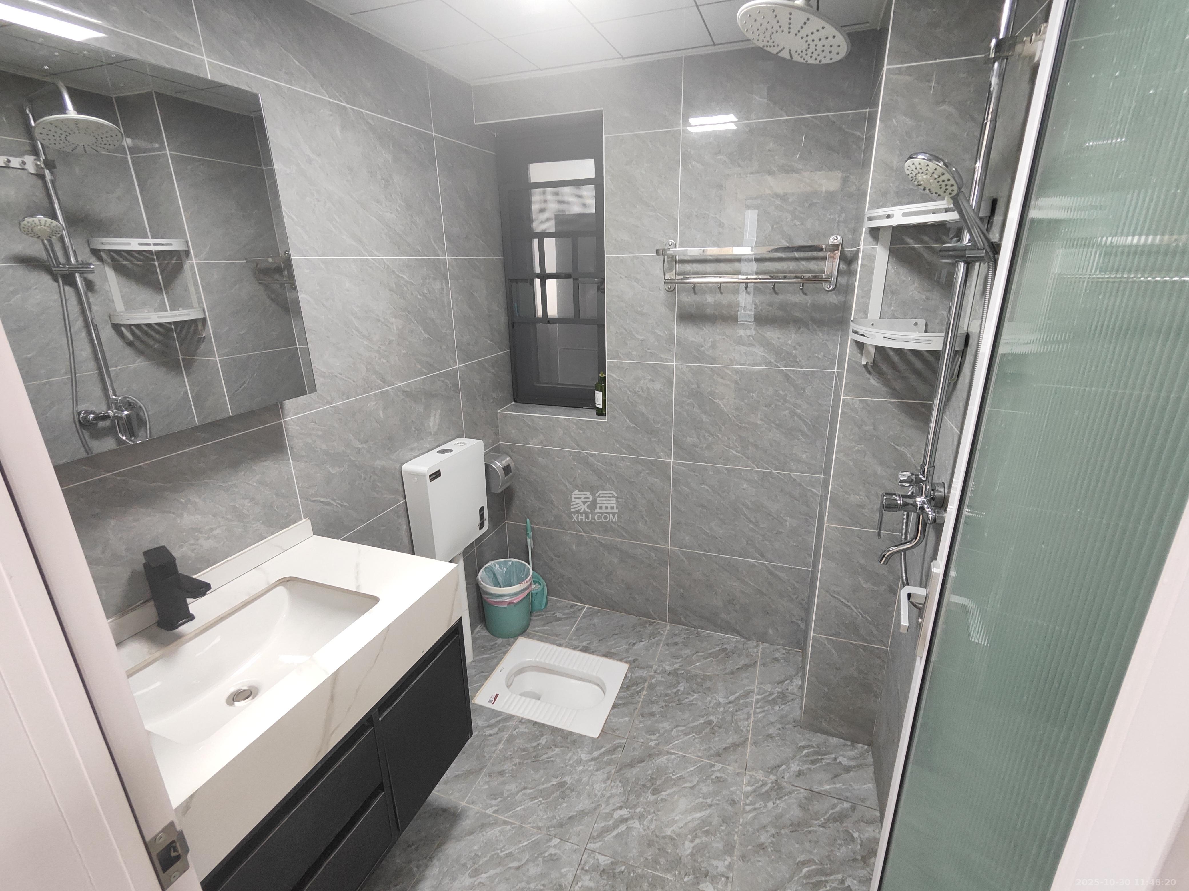 天健城  2室1厅1卫    3500.0元/月 天健城  2室1厅1卫    3500.0元/月室内图