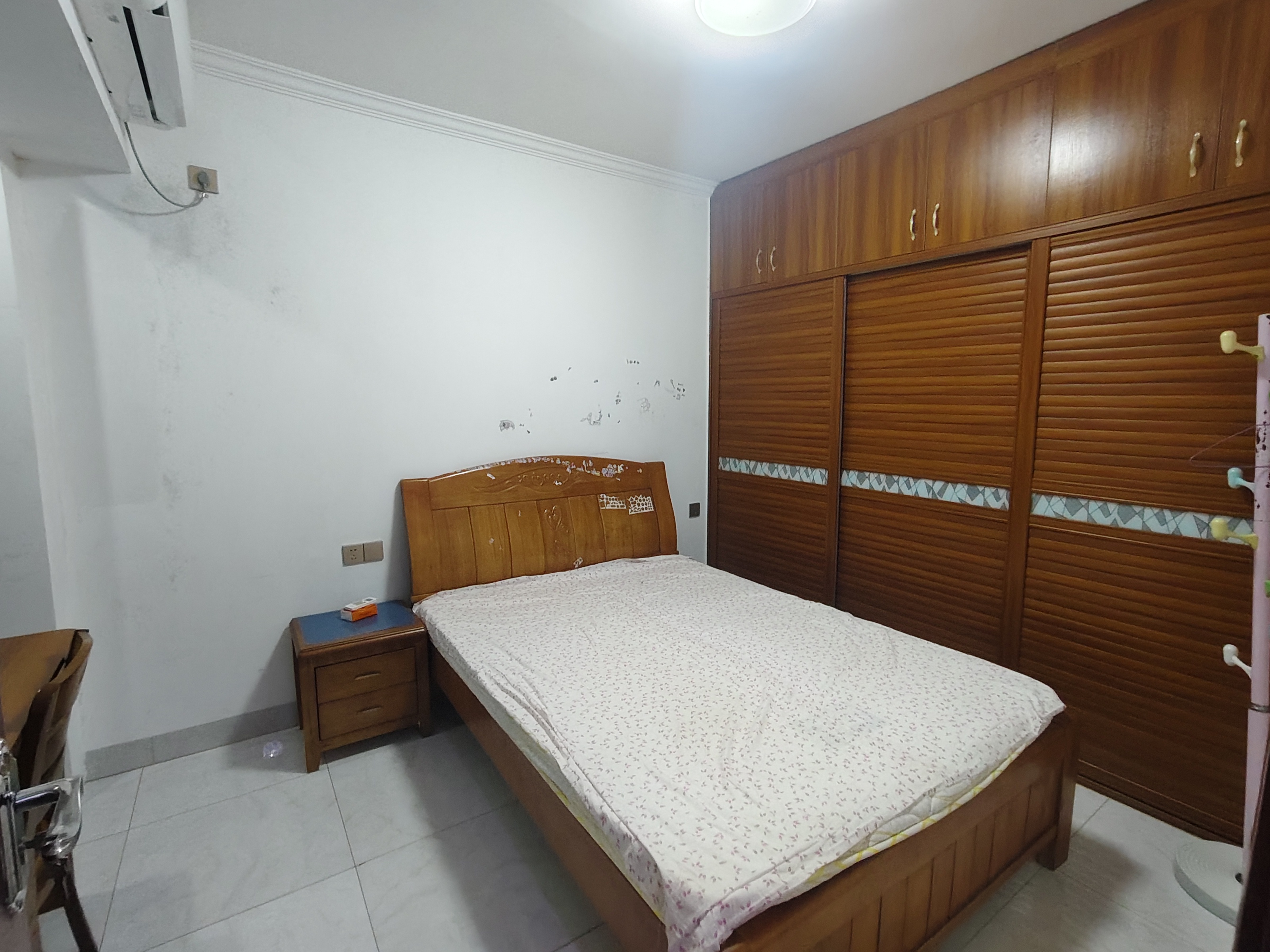 申鑫国际广场  3室2厅1卫    2800.0元/月室内图