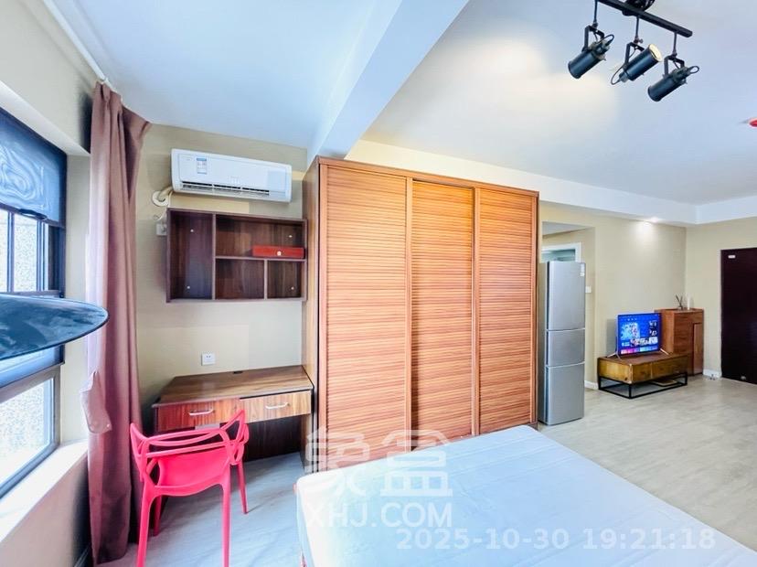 地质家园一、二期（地泰人民公馆）  1室1厅1卫    2200.0元/月室内图