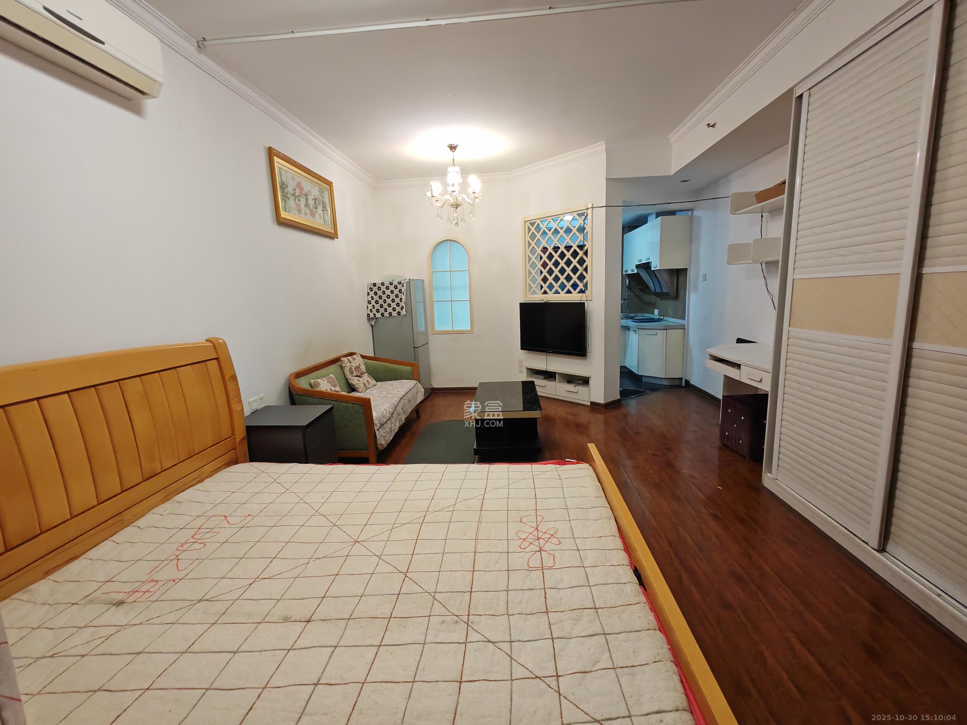 时代星城  1室1厅1卫    900.0元/月