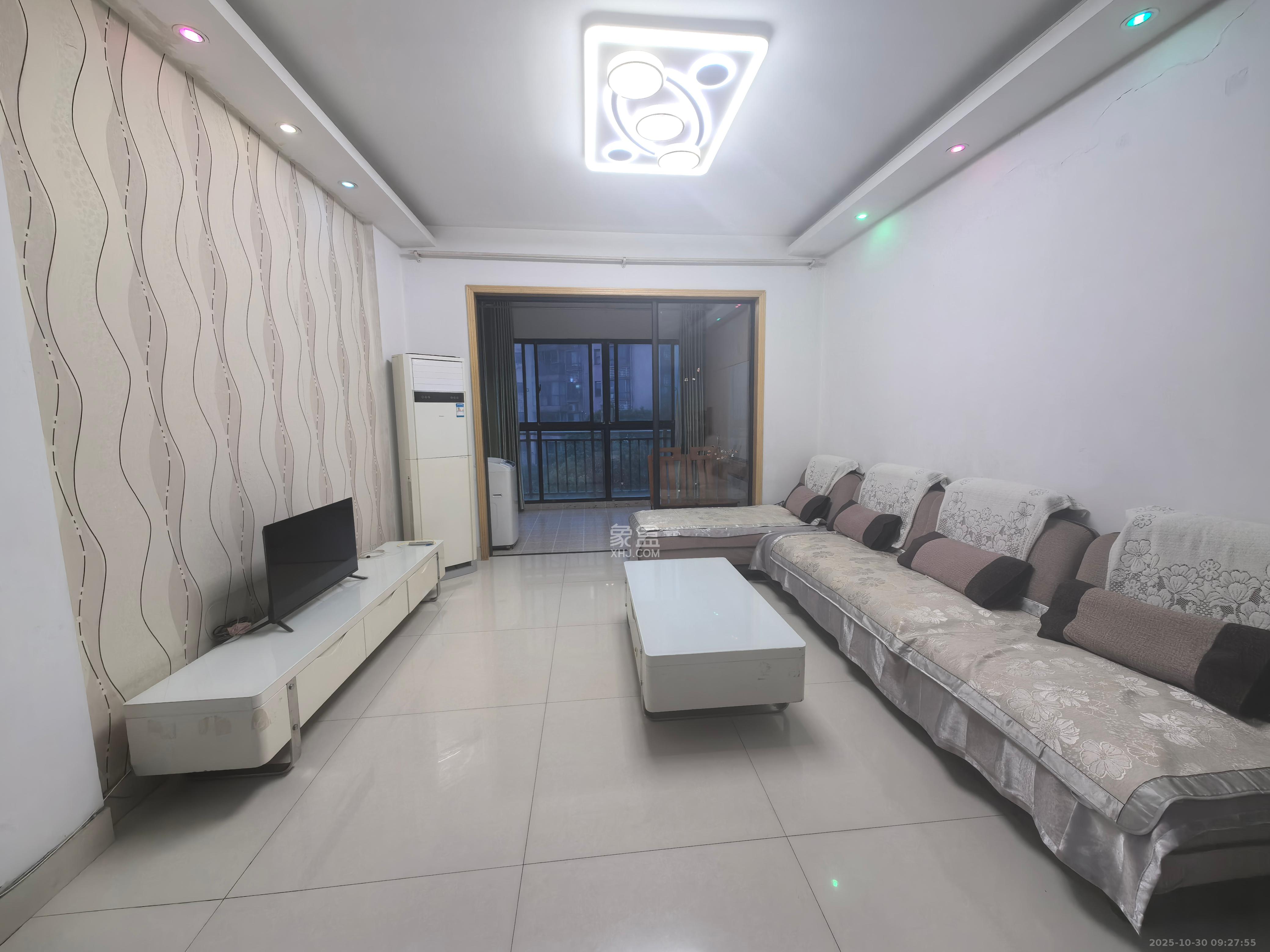 莱茵城  2室2厅1卫    1900.0元/月 莱茵城  2室2厅1卫    1900.0元/月