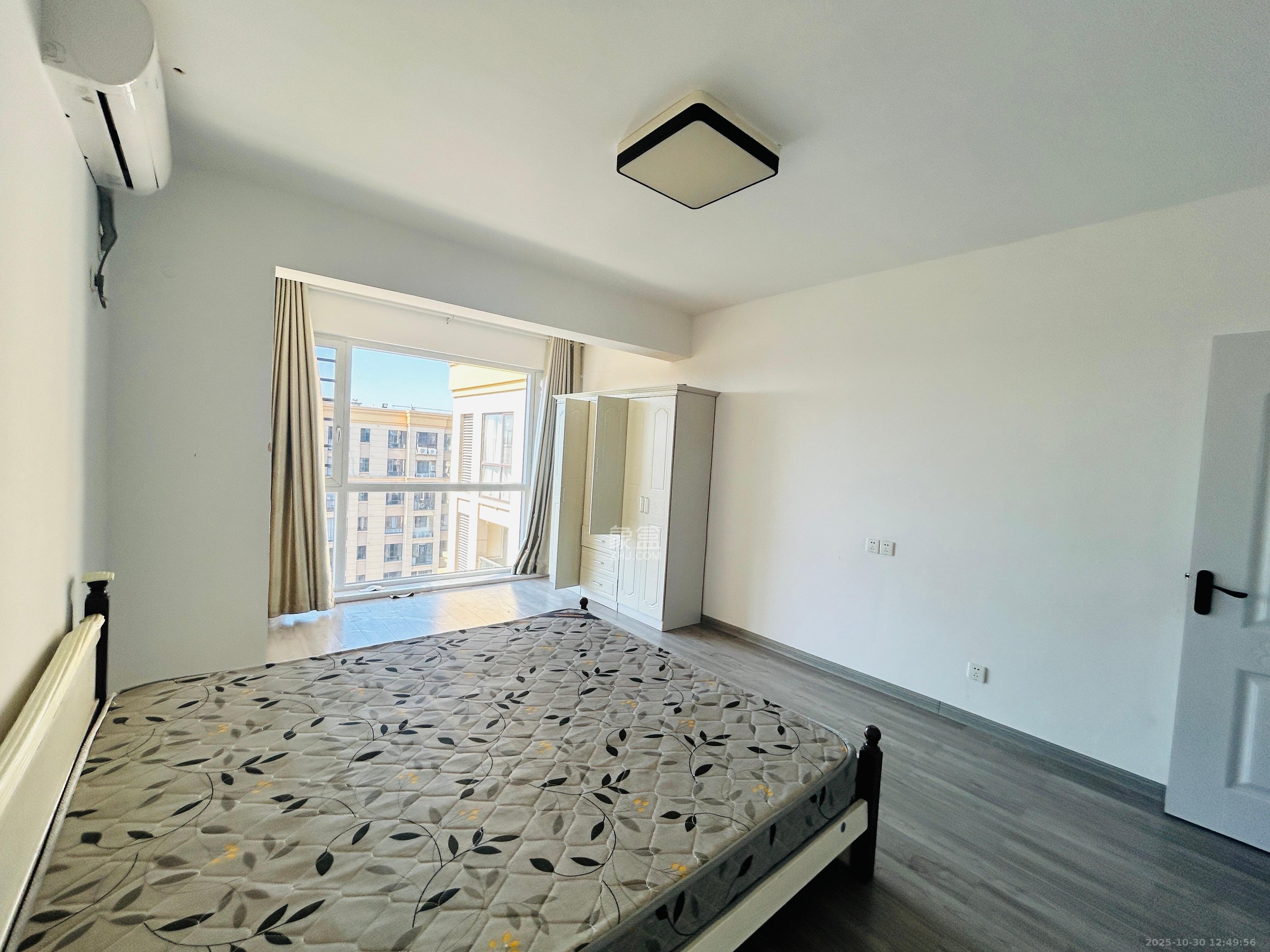 鑫远悦城(鑫远悦时代)  4室2厅3卫    3200.0元/月 鑫远悦城(鑫远悦时代)  4室2厅3卫    3200.0元/月室内图