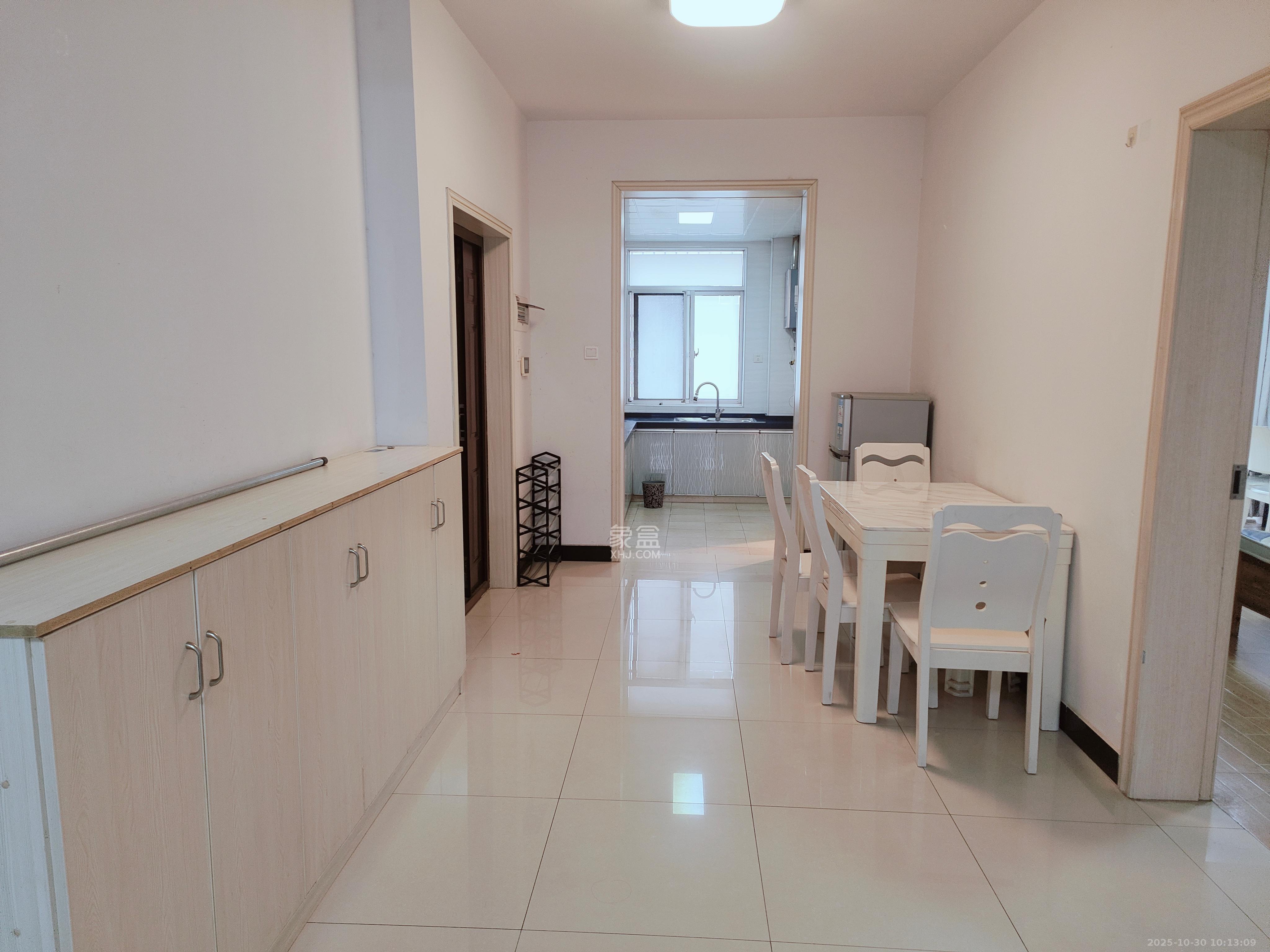 先锋新宇 2室2厅1卫 1600.0元/月 先锋新宇 2室2厅1卫 1600.0元/月室内图