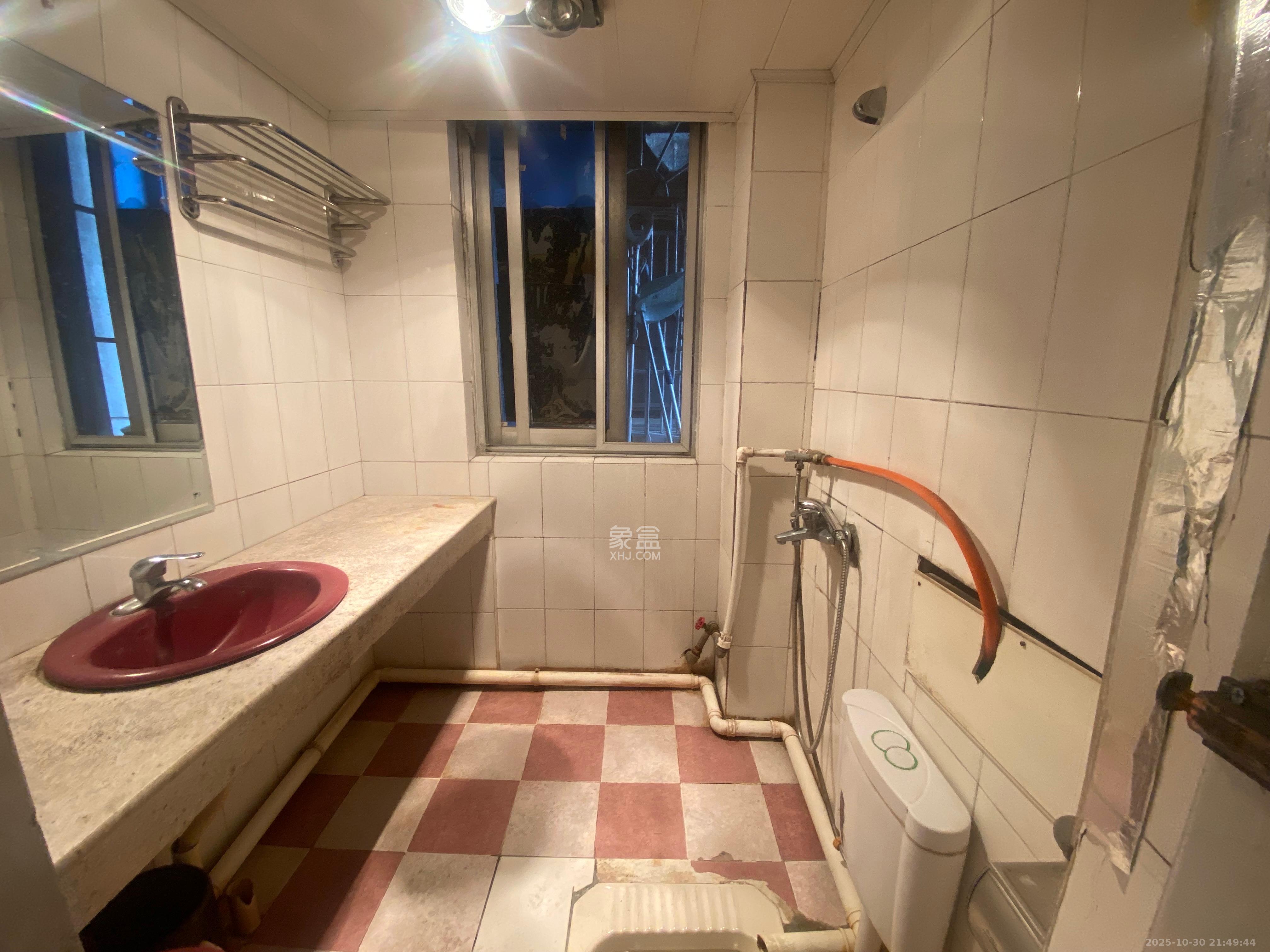 安泰新村  1室2厅1卫    1650.0元/月室内图