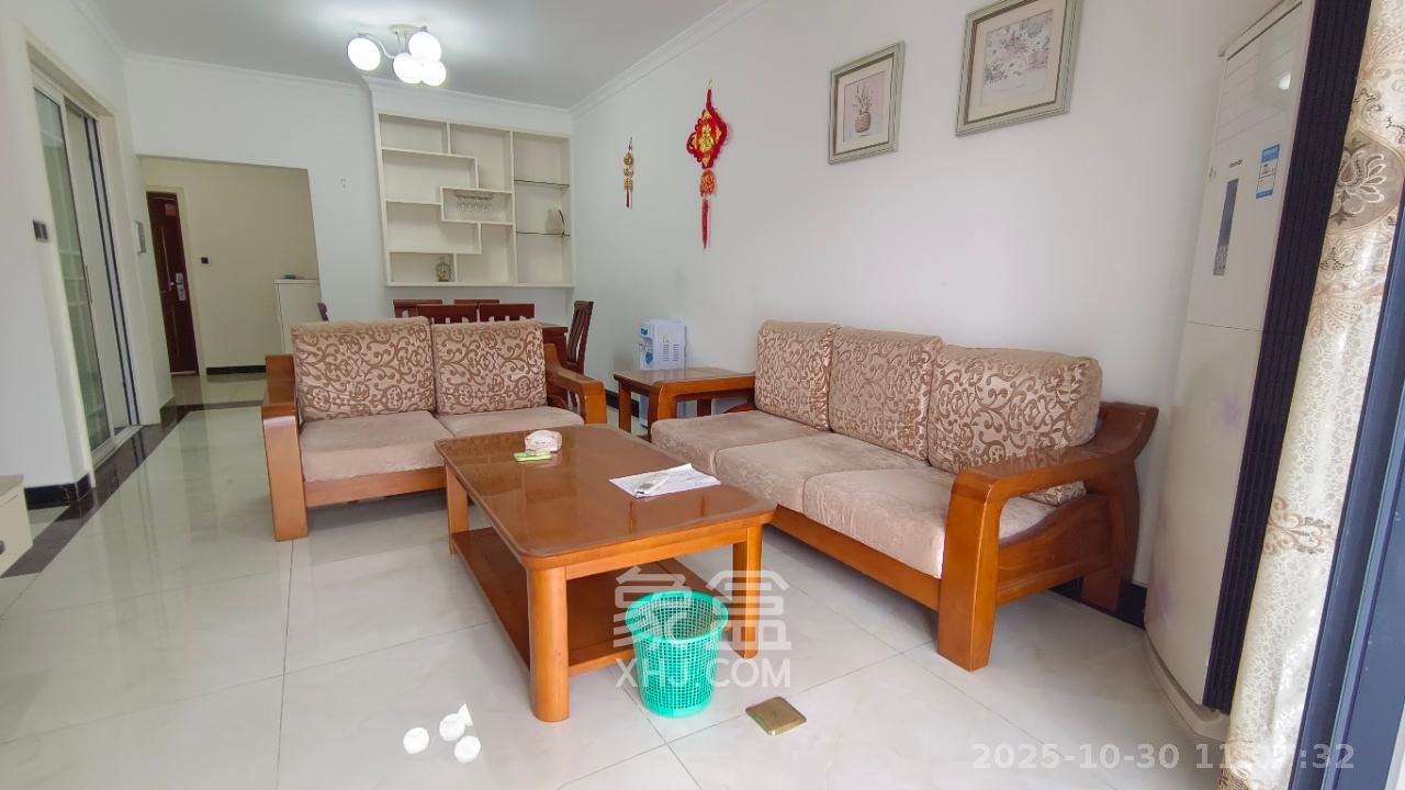 湘江世纪城鸿江苑 2室1厅1卫 2300.0元/月 湘江世纪城鸿江苑 2室1厅1卫 2300.0元/月室内图