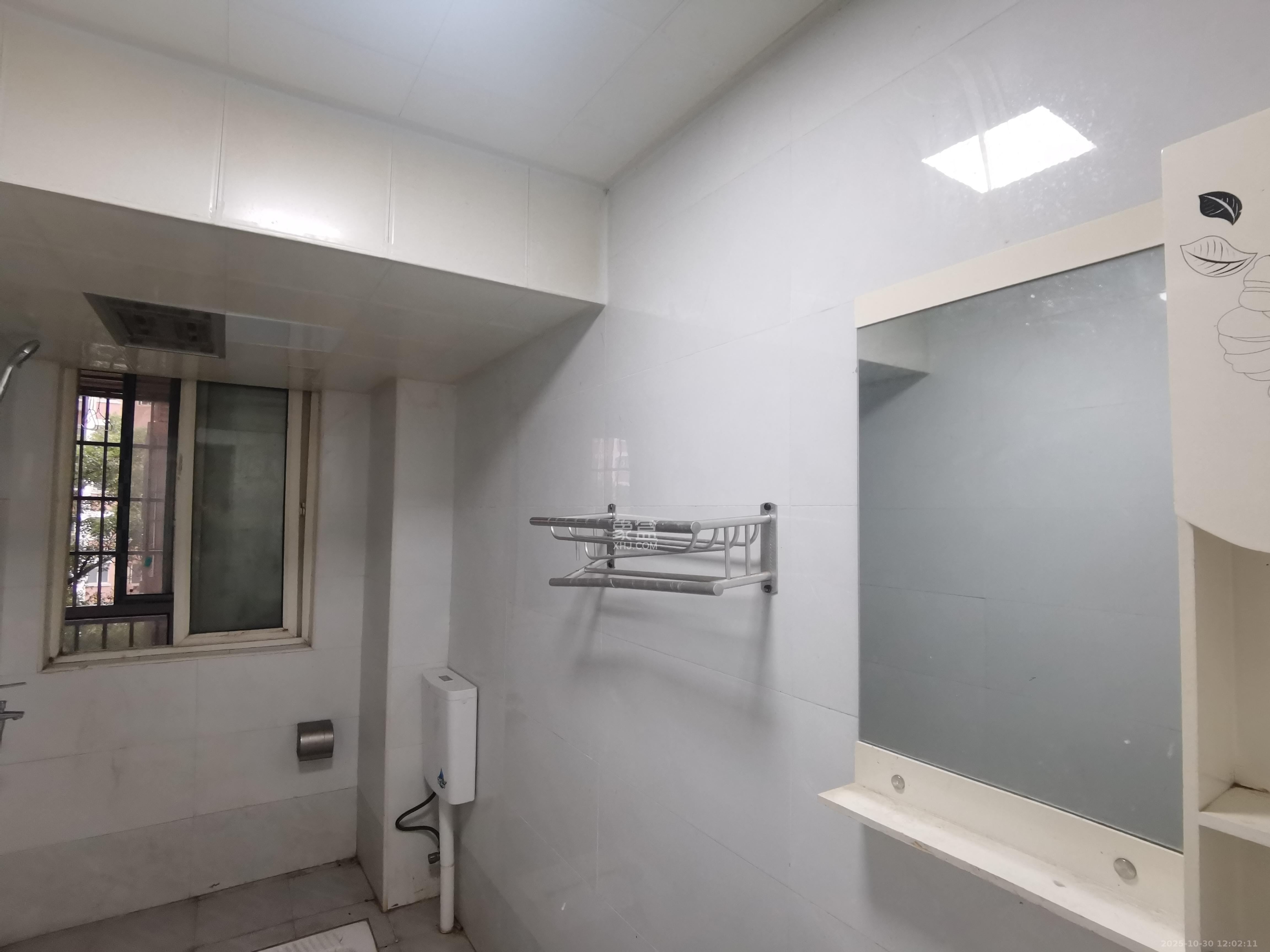 东门尚苑 4室2厅2卫 2200.0元/月 东门尚苑 4室2厅2卫 2200.0元/月室内图