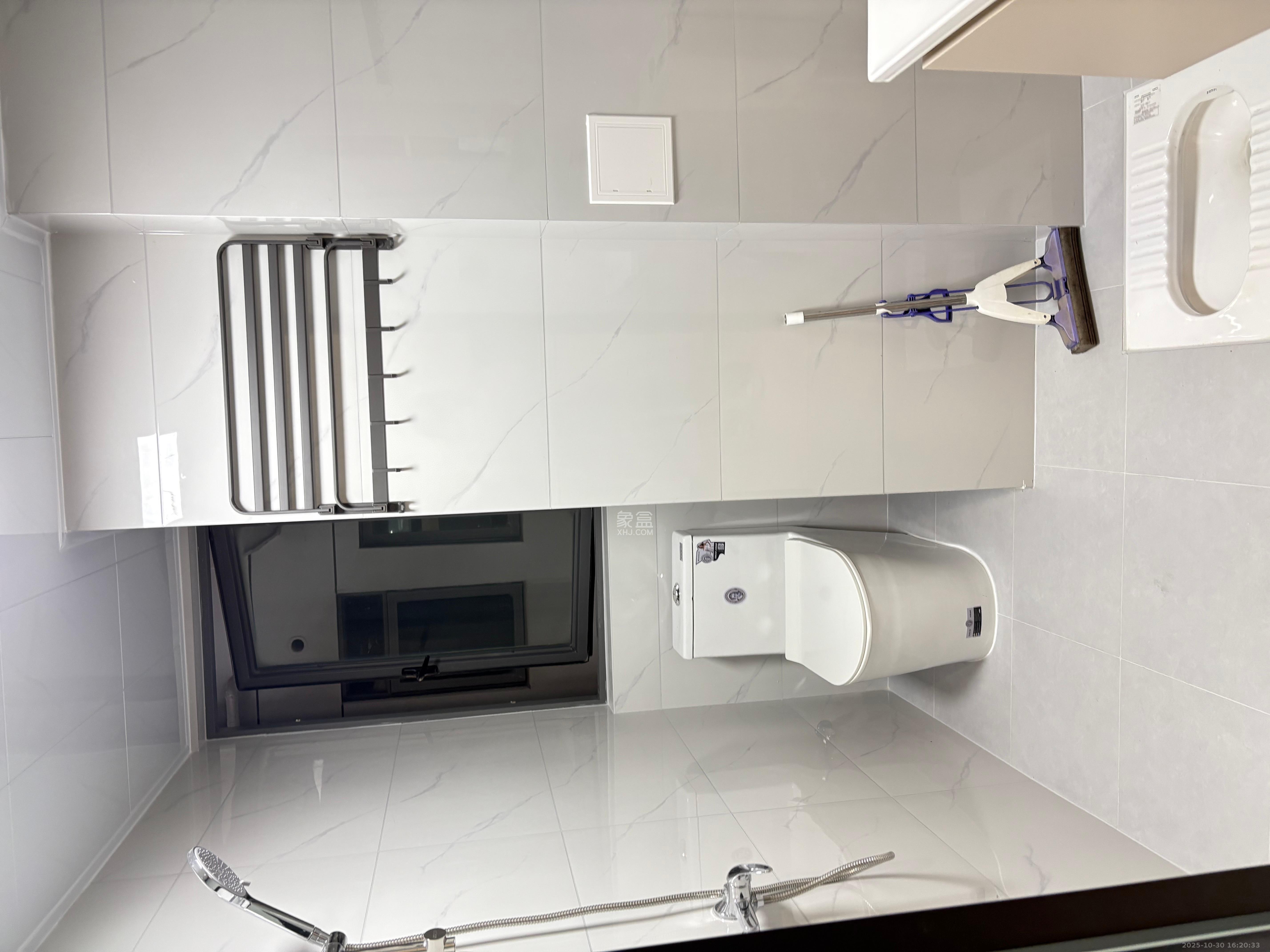 湖湘时代名邸公园壹号  2室1厅1卫    2400.0元/月 湖湘时代名邸公园壹号  2室1厅1卫    2400.0元/月室内图