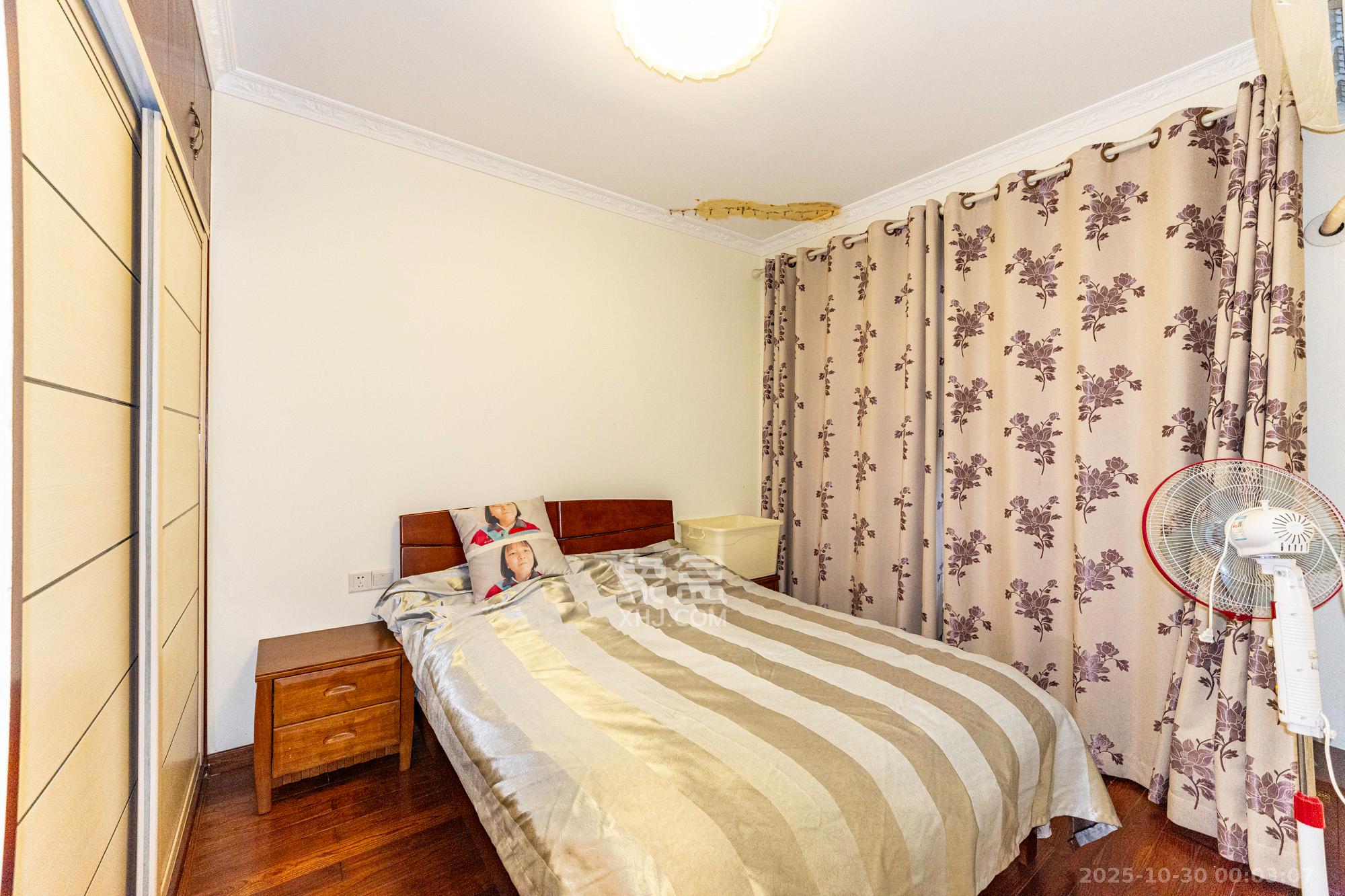 盛地尊域  4室2厅2卫    68.0万卧室