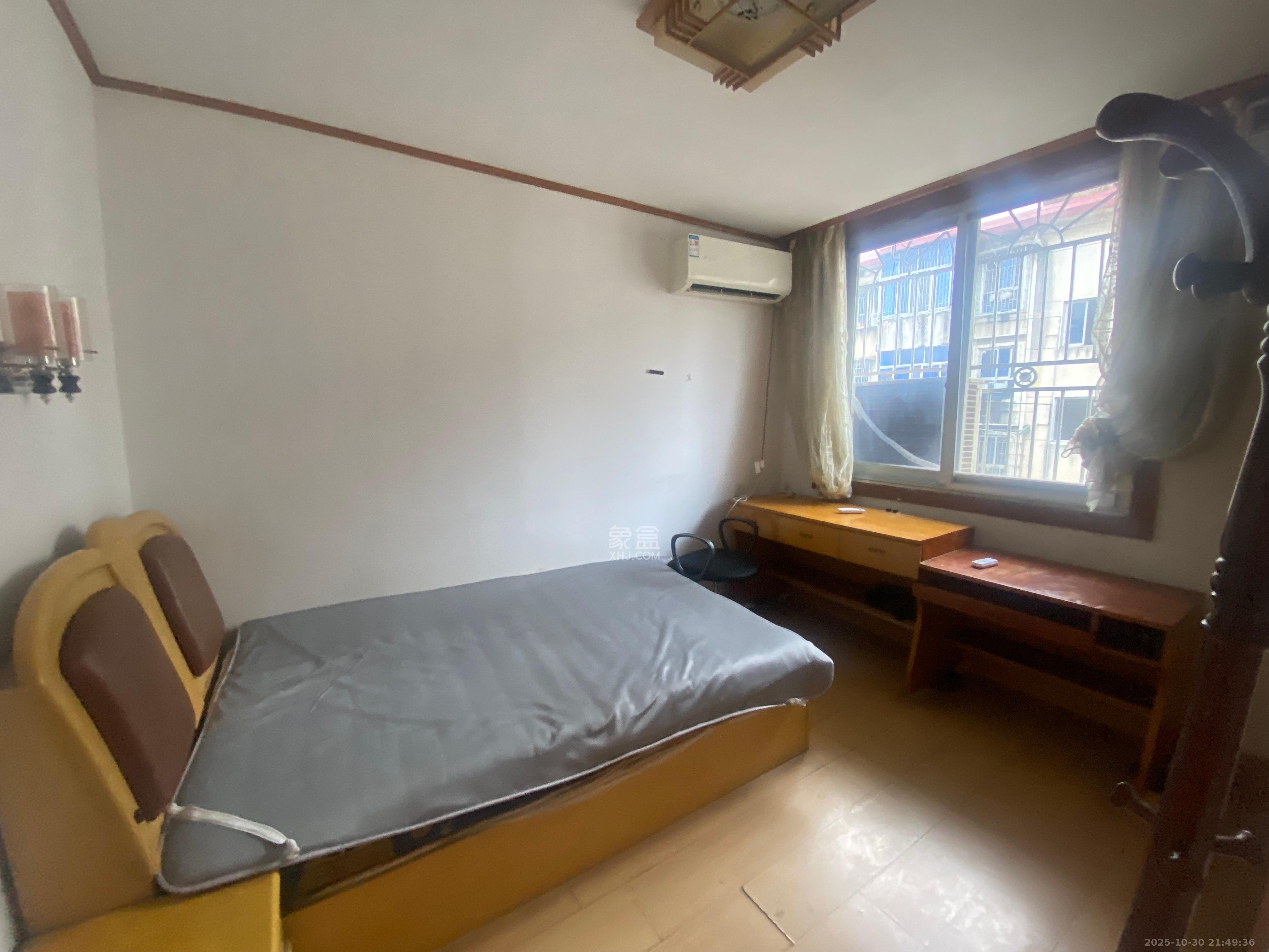 安泰新村  1室2厅1卫    1650.0元/月室内图