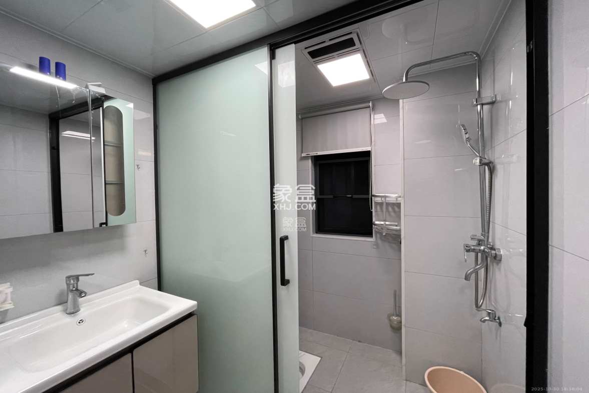 旭日嘉苑  1室0厅0卫    2500.0元/月 旭日嘉苑  1室0厅0卫    2500.0元/月室内图