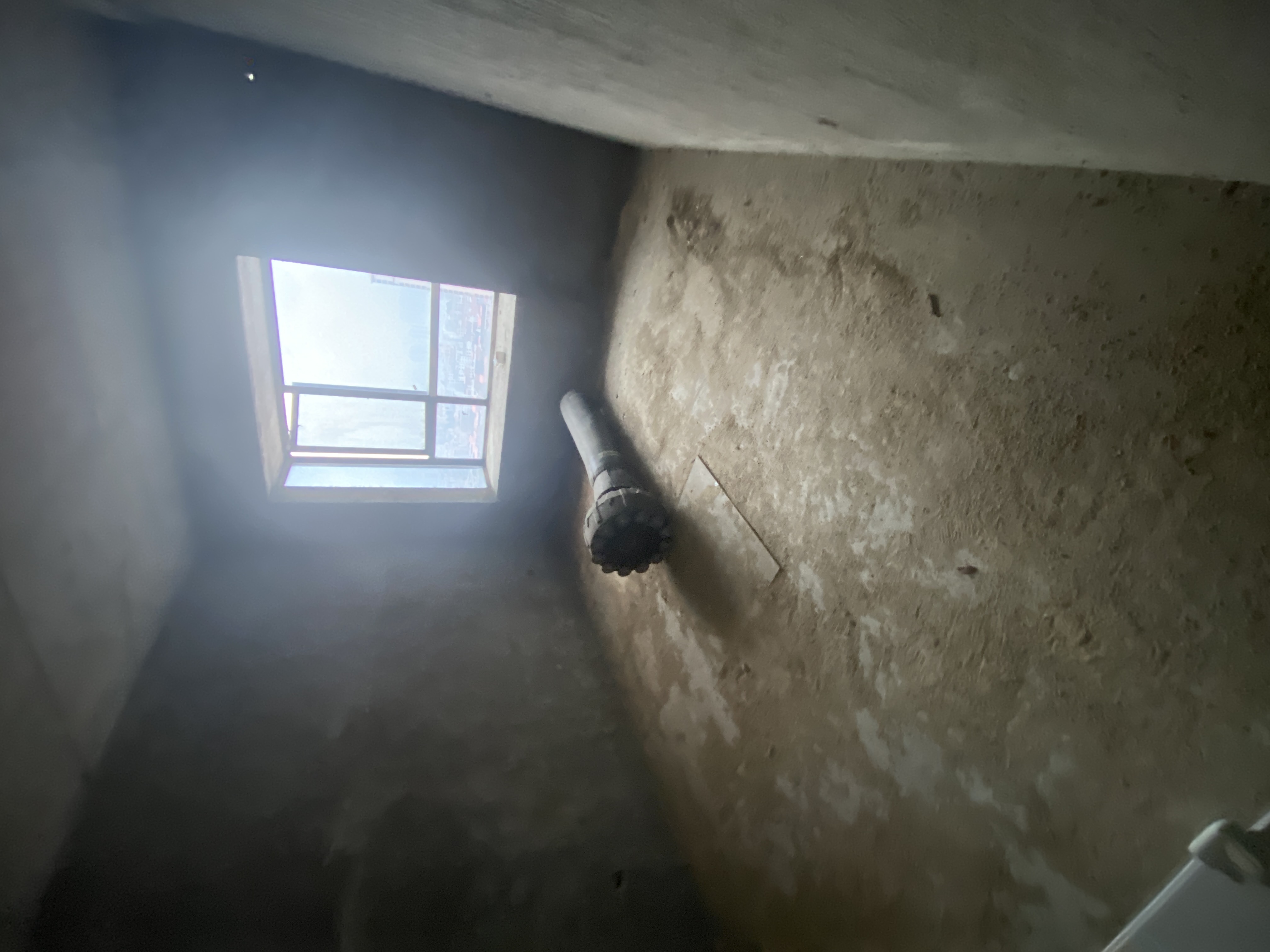 恒隆国际  4室2厅2卫    85.0万客厅