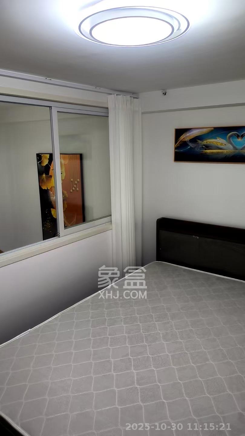 海伦春天  2室2厅1卫    1700.0元/月室内图