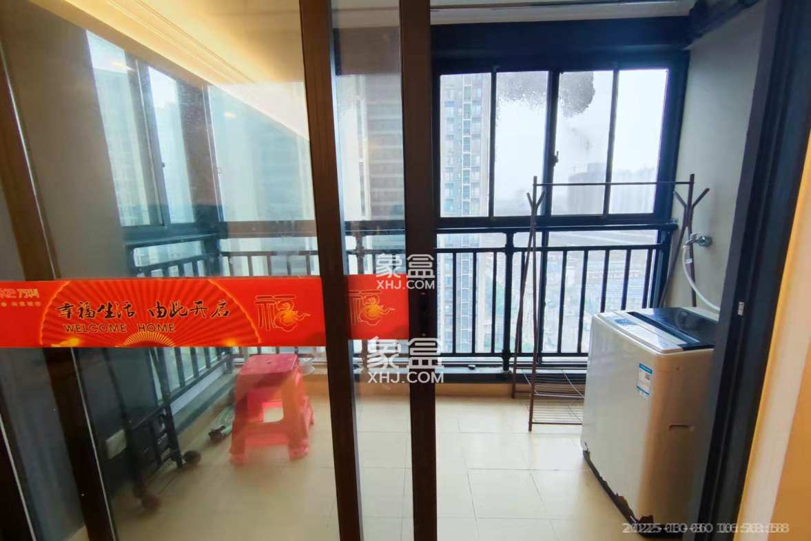 万科魅力之城 3室2厅2卫 2600.0元/月 万科魅力之城 3室2厅2卫 2600.0元/月室内图