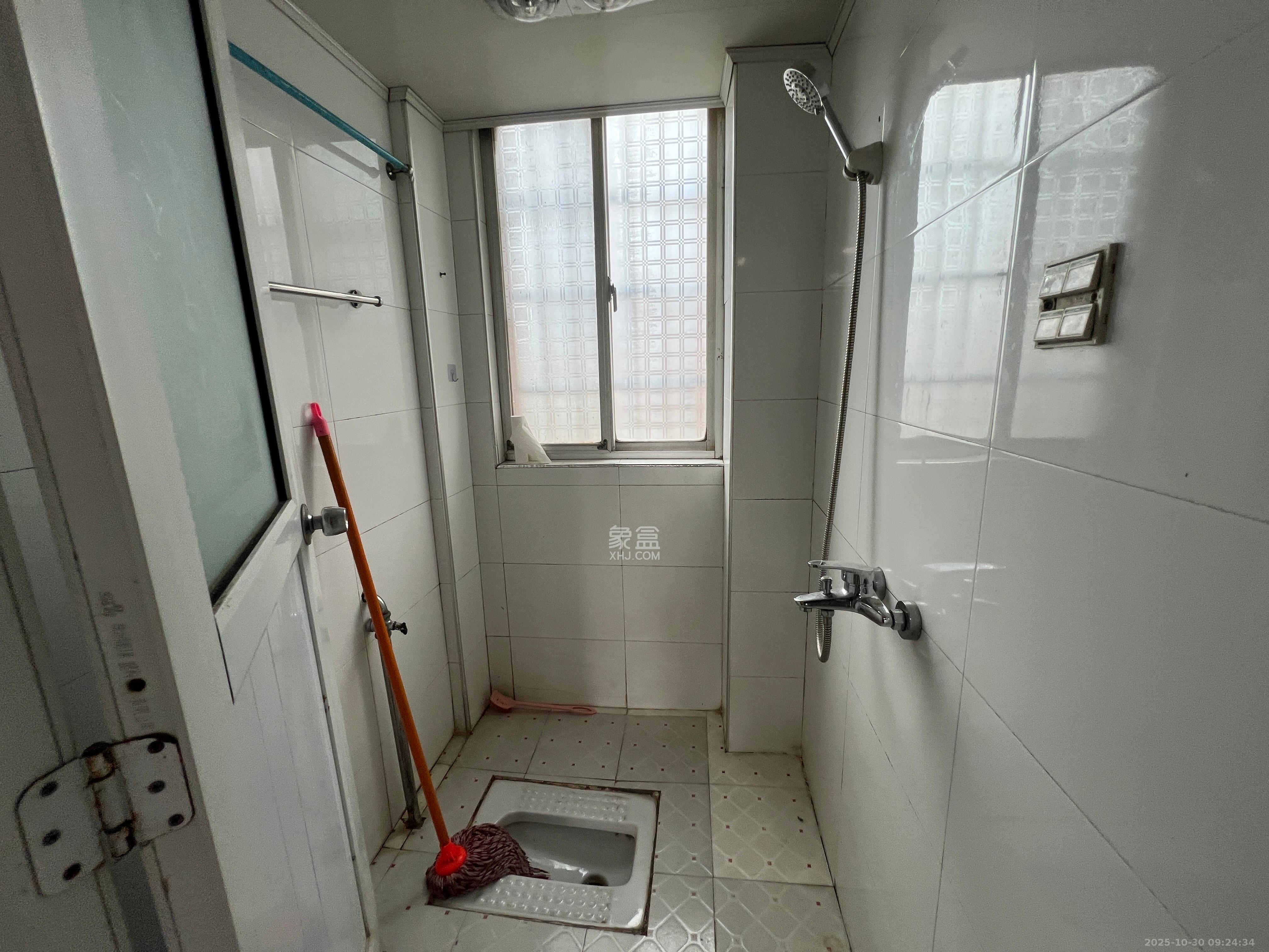 火星三片(月桂社区)  2室1厅1卫    1400.0元/月 火星三片(月桂社区)  2室1厅1卫    1400.0元/月室内图