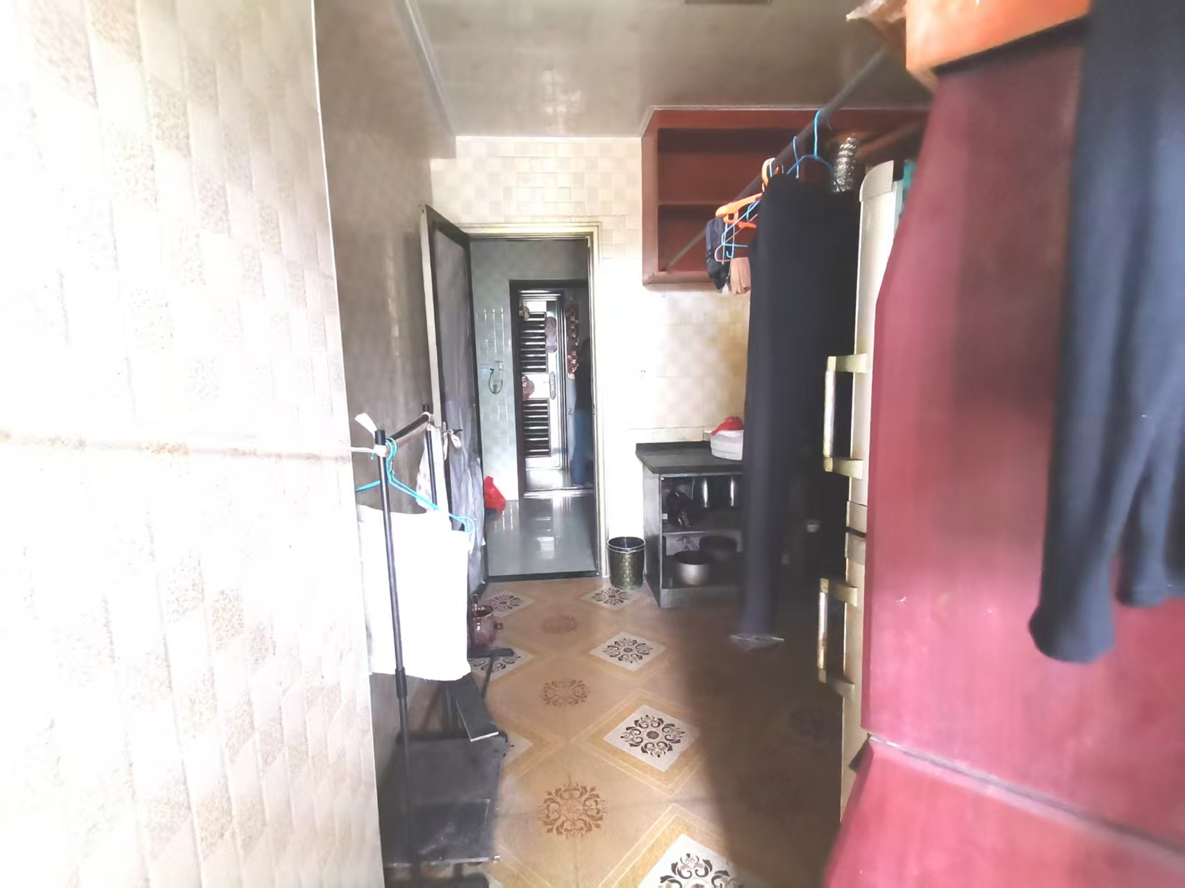 金鹿花园  4室1厅3卫    1500.0元/月室内图