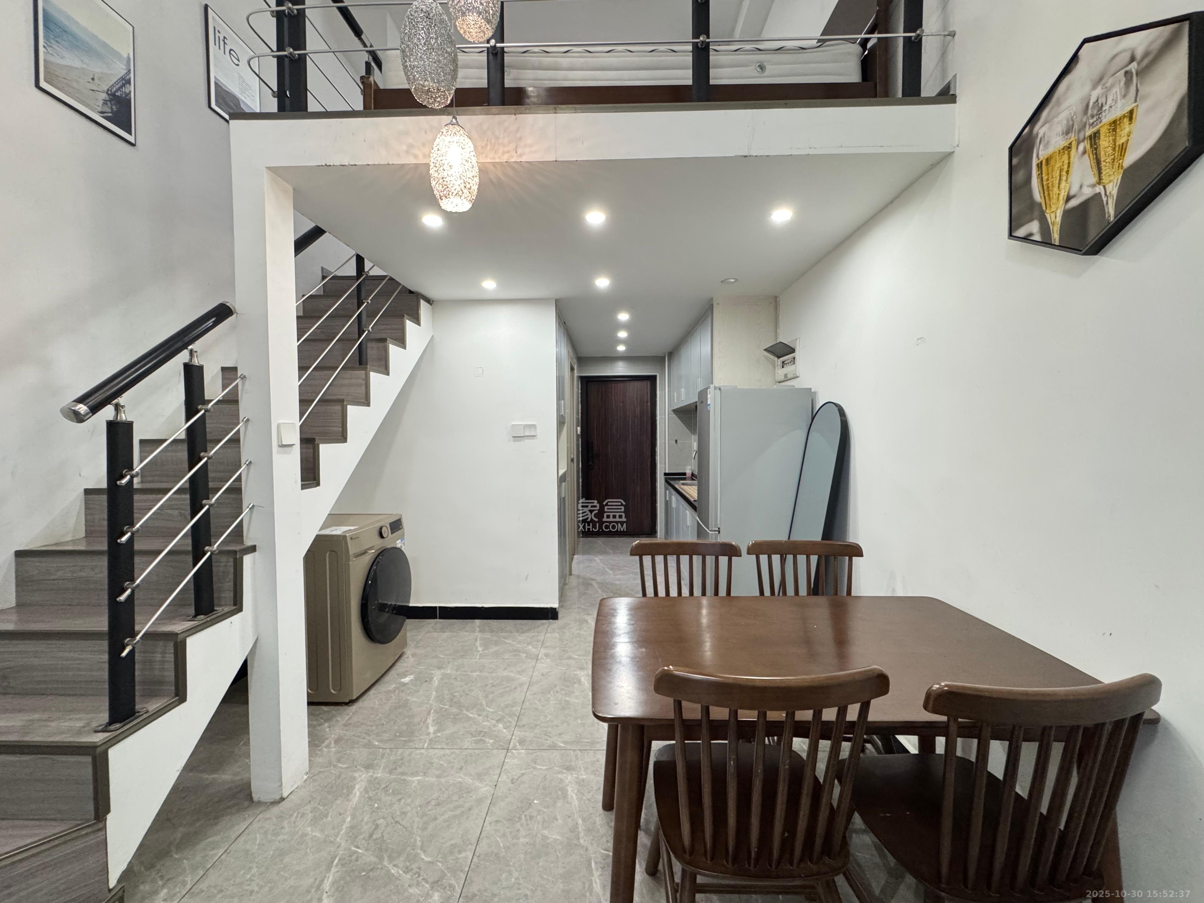 东盈商业广场（华泉城市广场）  1室1厅1卫    2000.0元/月室内图