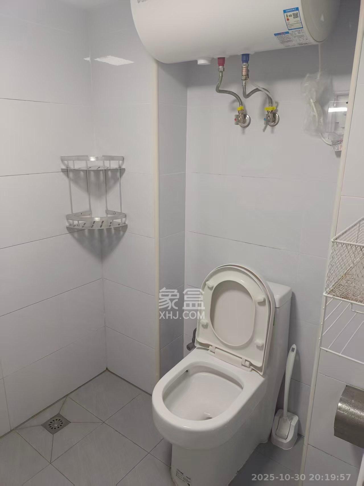 建发中央公园(建发美地) 2室1厅1卫 2000.0元/月 建发中央公园(建发美地) 2室1厅1卫 2000.0元/月室内图