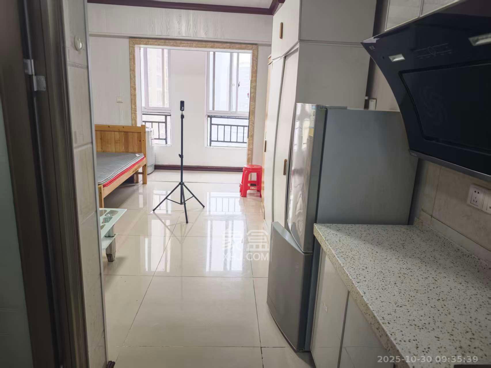 MOMA当代广场  1室1厅1卫    1000.0元/月 MOMA当代广场  1室1厅1卫    1000.0元/月室内图