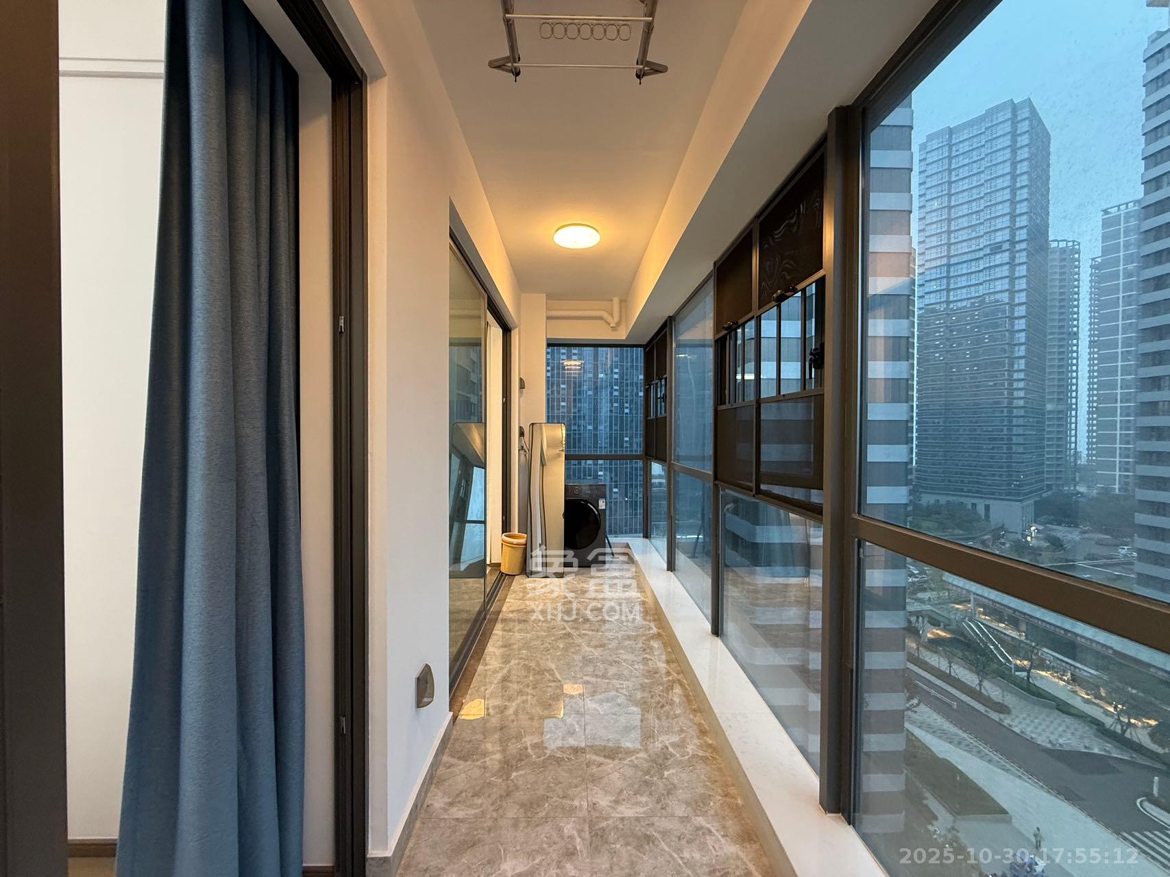 复地滨江金融中心 3室2厅2卫 4200.0元/月 复地滨江金融中心 3室2厅2卫 4200.0元/月室内图