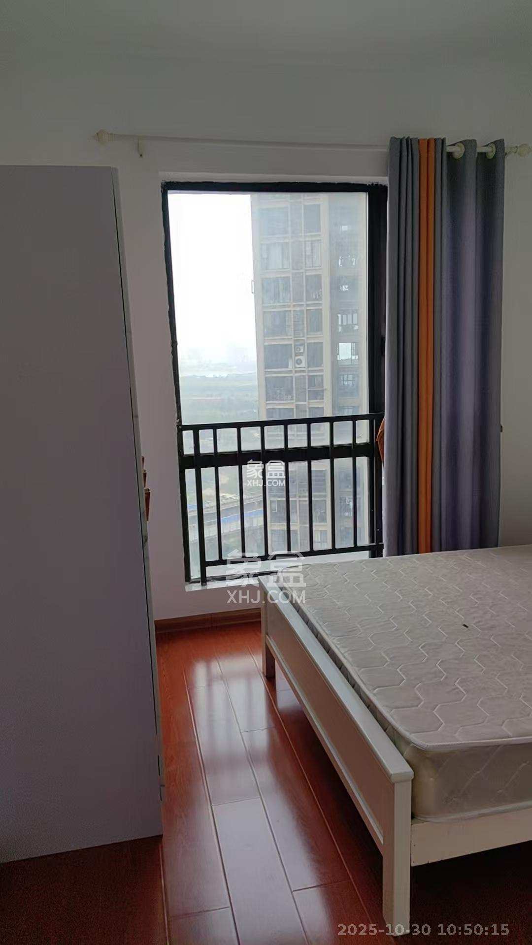 长燃新奥佳园  3室2厅2卫    2300.0元/月 长燃新奥佳园  3室2厅2卫    2300.0元/月室内图