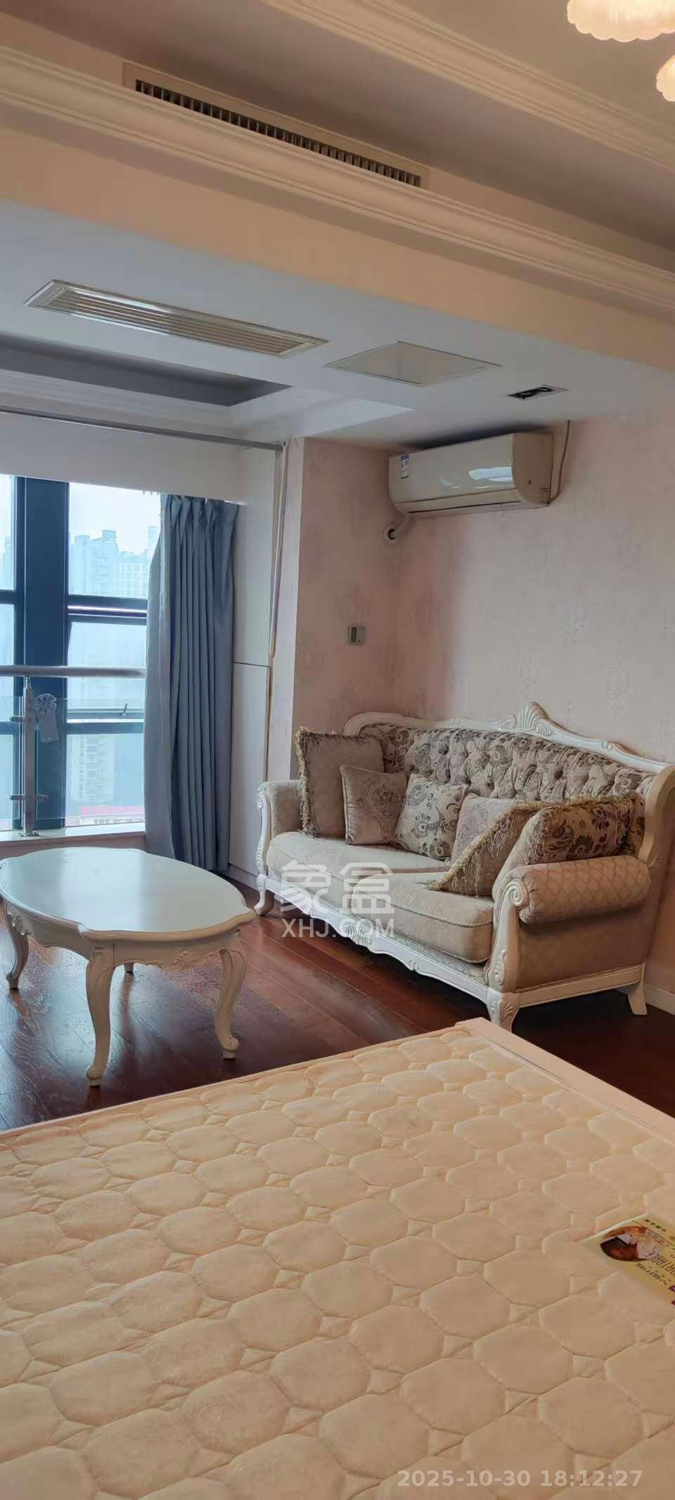 壹号公馆  1室1厅1卫    2000.0元/月 壹号公馆  1室1厅1卫    2000.0元/月室内图