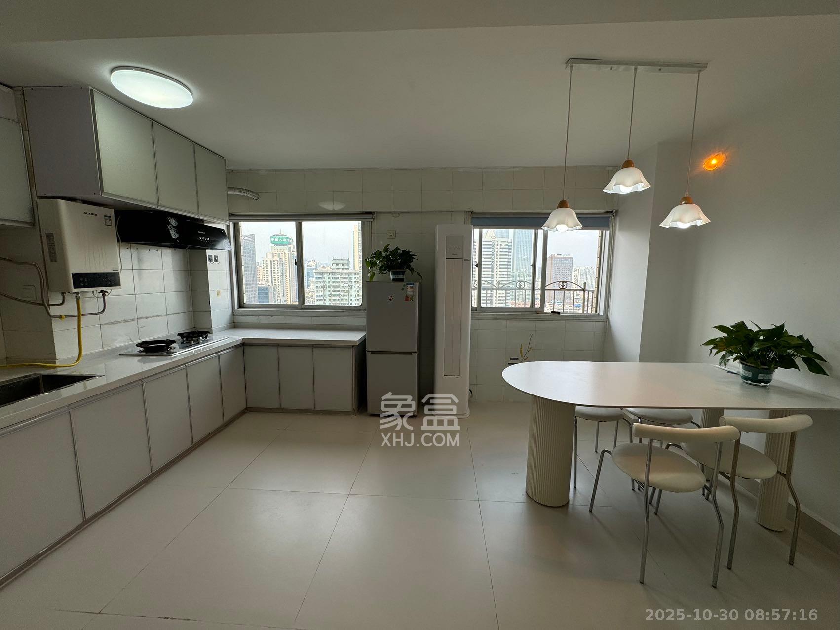 宏景名厦  2室1厅1卫    3000.0元/月室内图