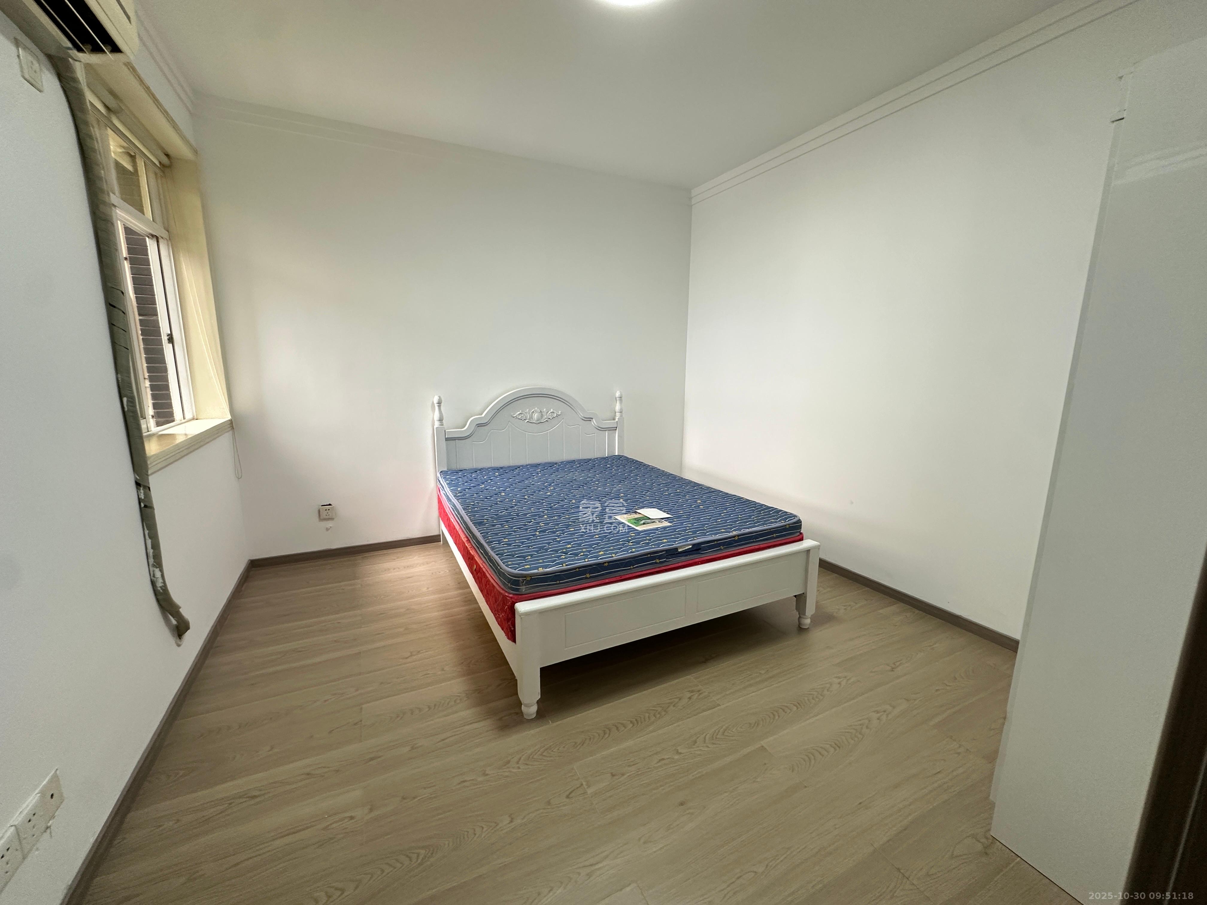 芙蓉公馆  2室2厅1卫    2600.0元/月 芙蓉公馆  2室2厅1卫    2600.0元/月室内图