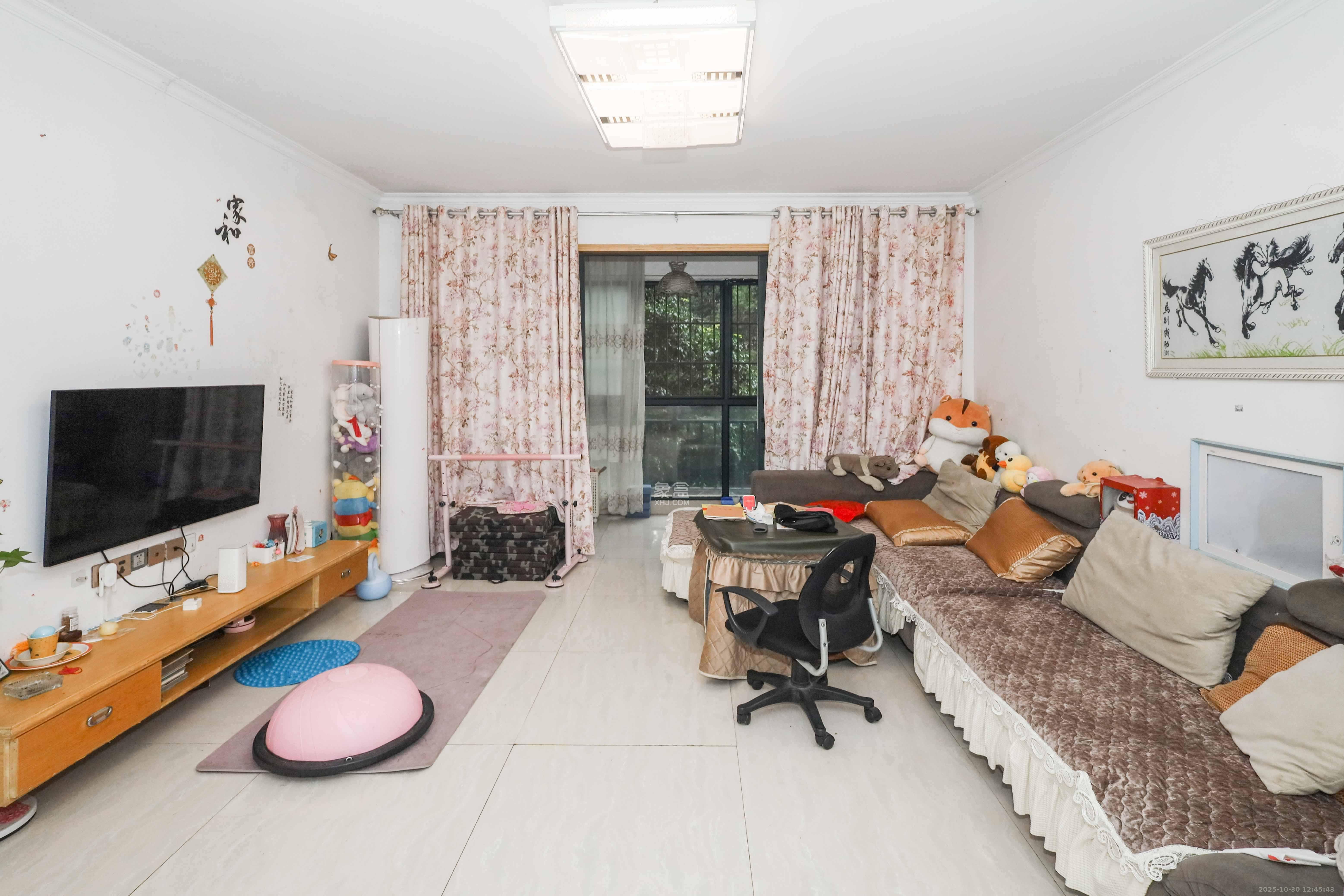 麓谷公馆(涉外国际公馆)  3室2厅2卫    98.0万 麓谷公馆(涉外国际公馆)  3室2厅2卫    98.0万