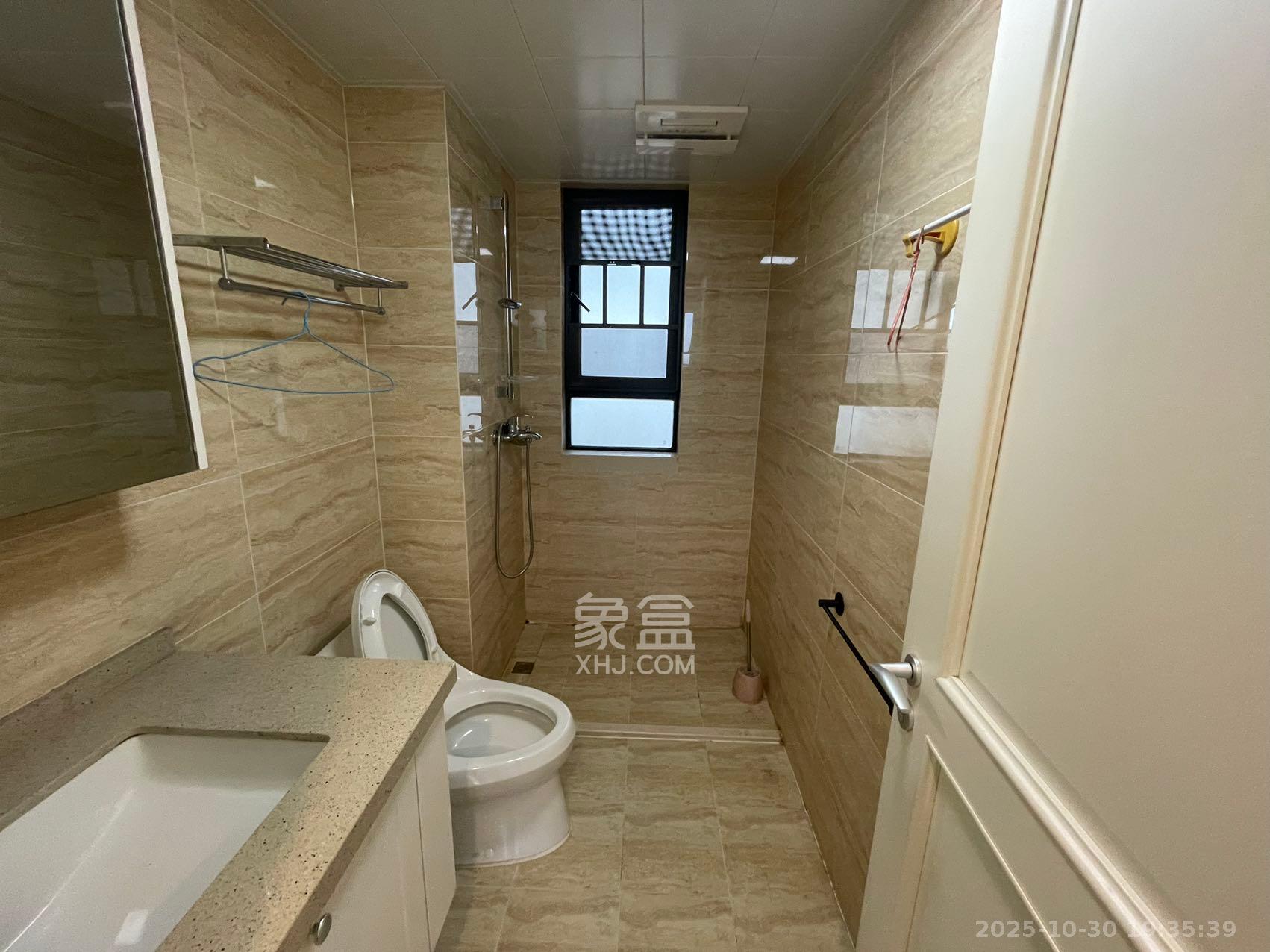 万科魅力之城  3室2厅2卫    2600.0元/月室内图