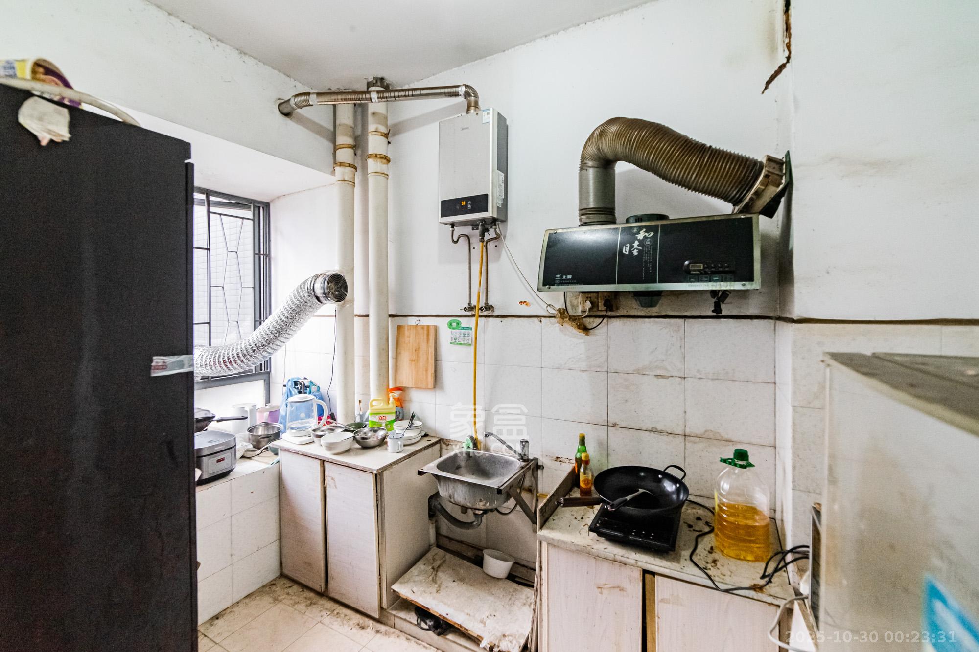 滨江君悦香邸 3室0厅0卫 120.0万 滨江君悦香邸 3室0厅0卫 120.0万厨房