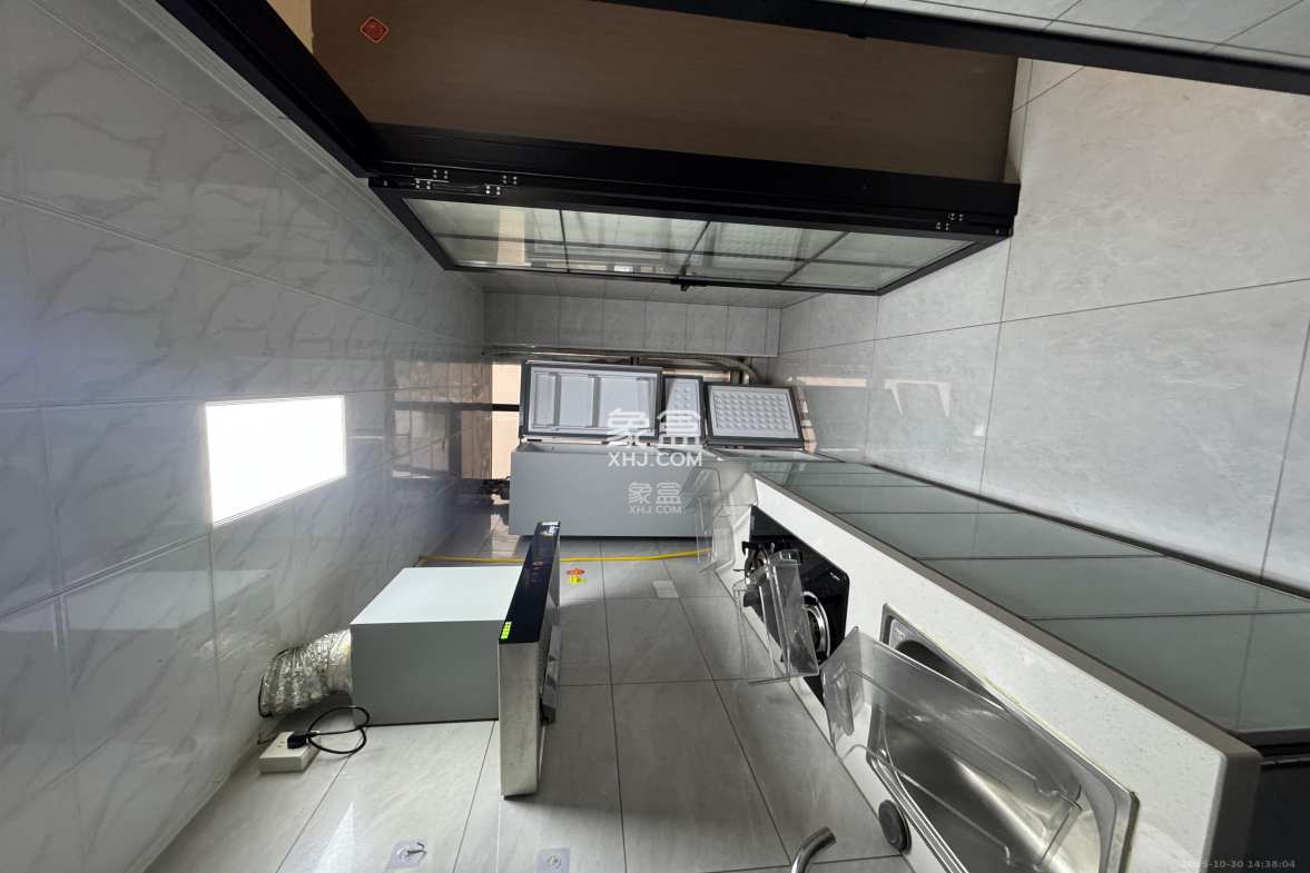 湘域中央 1室0厅0卫 2400.0元/月 湘域中央 1室0厅0卫 2400.0元/月室内图