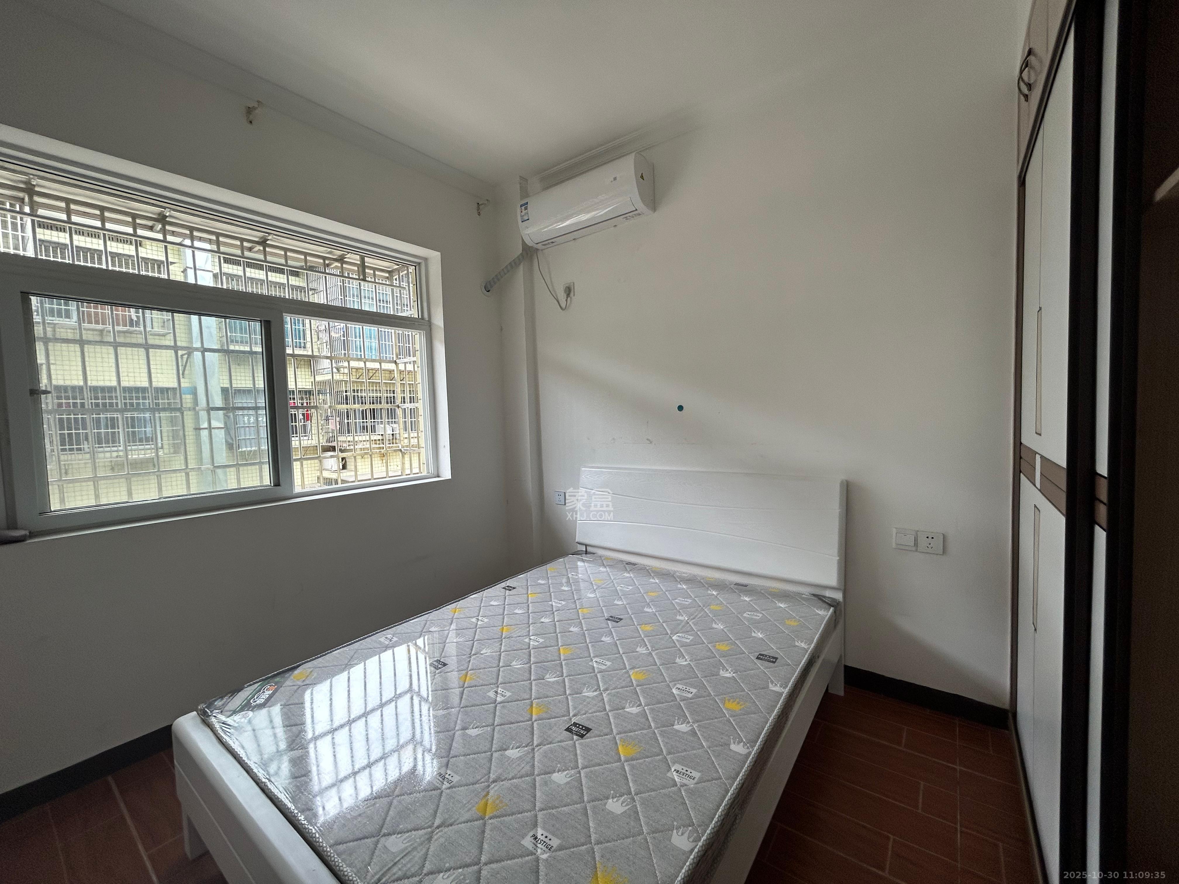 友兴家园  2室1厅1卫    1700.0元/月室内图