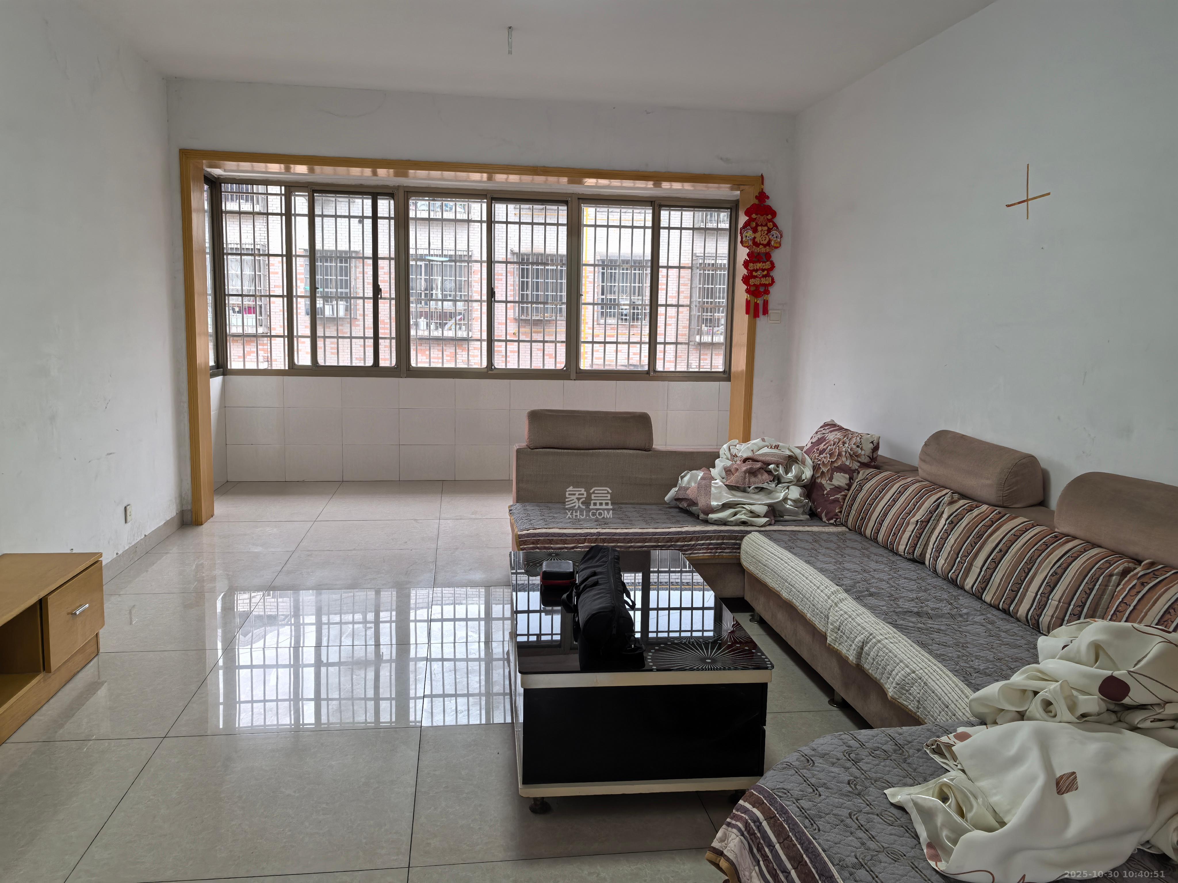 金峰小区北院(七里营社区) 1室0厅0卫 1800.0元/月 金峰小区北院(七里营社区) 1室0厅0卫 1800.0元/月室内图