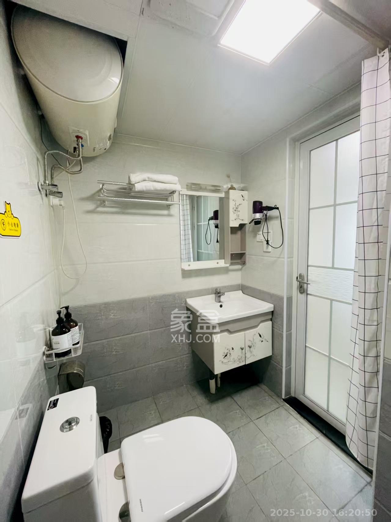 保利国际广场  1室1厅1卫    2000.0元/月室内图