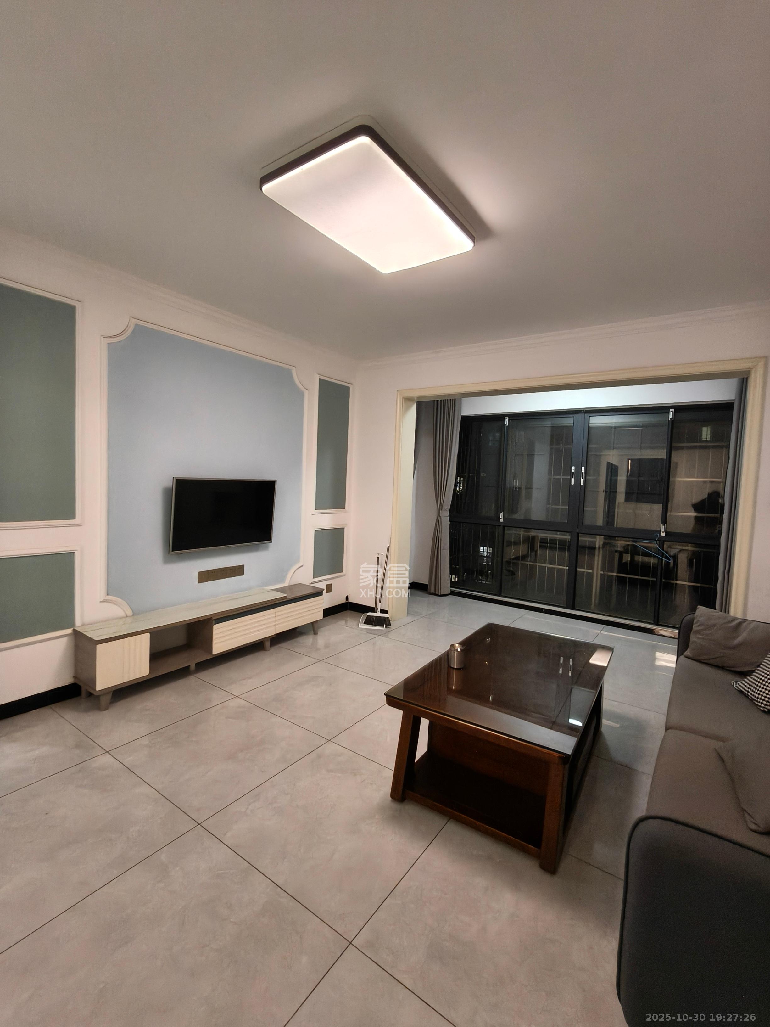 星城新宇川河苑 3室2厅2卫 2400.0元/月 星城新宇川河苑 3室2厅2卫 2400.0元/月室内图