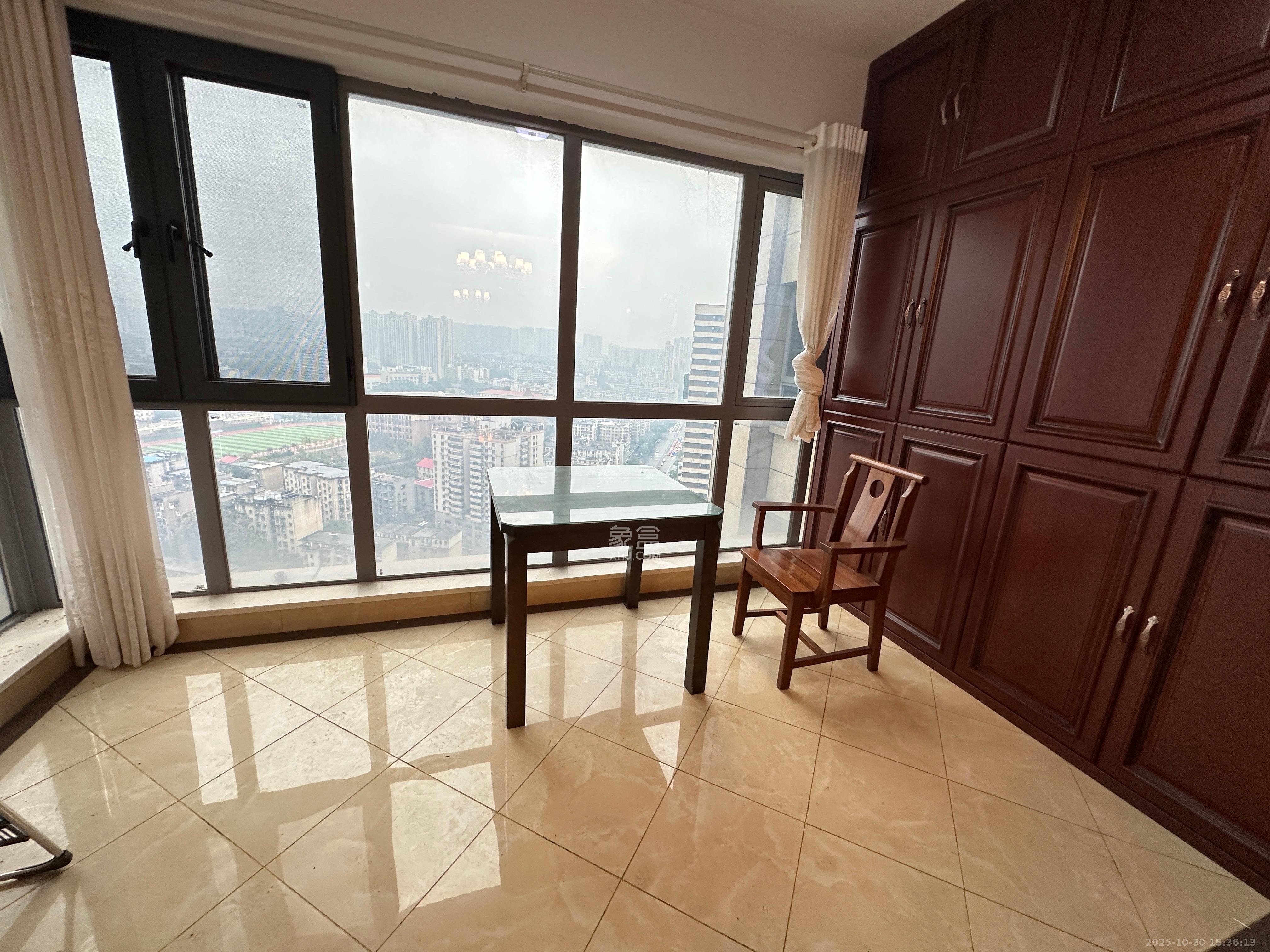 保利国际广场  3室2厅2卫    6500.0元/月室内图