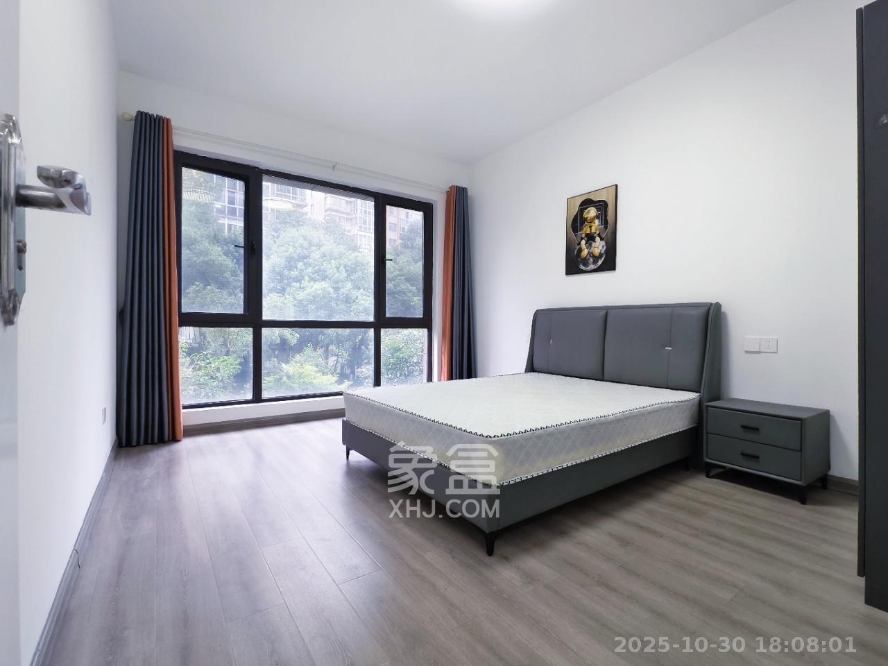 天一康园(湖南电力科技园) 4室2厅2卫 3800.0元/月 天一康园(湖南电力科技园) 4室2厅2卫 3800.0元/月室内图