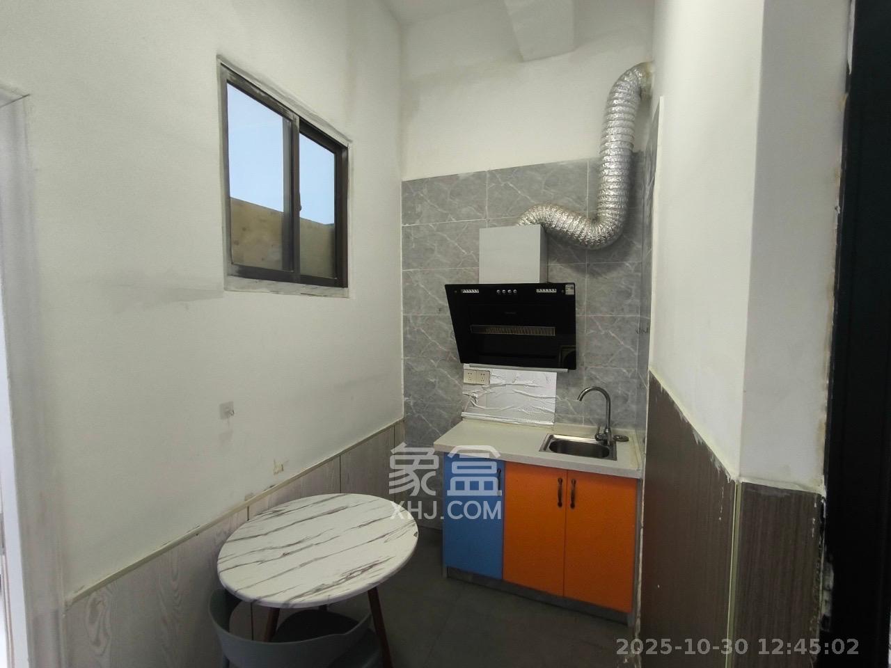 柏家塘小区  1室1厅1卫    1500.0元/月 柏家塘小区  1室1厅1卫    1500.0元/月室内图1